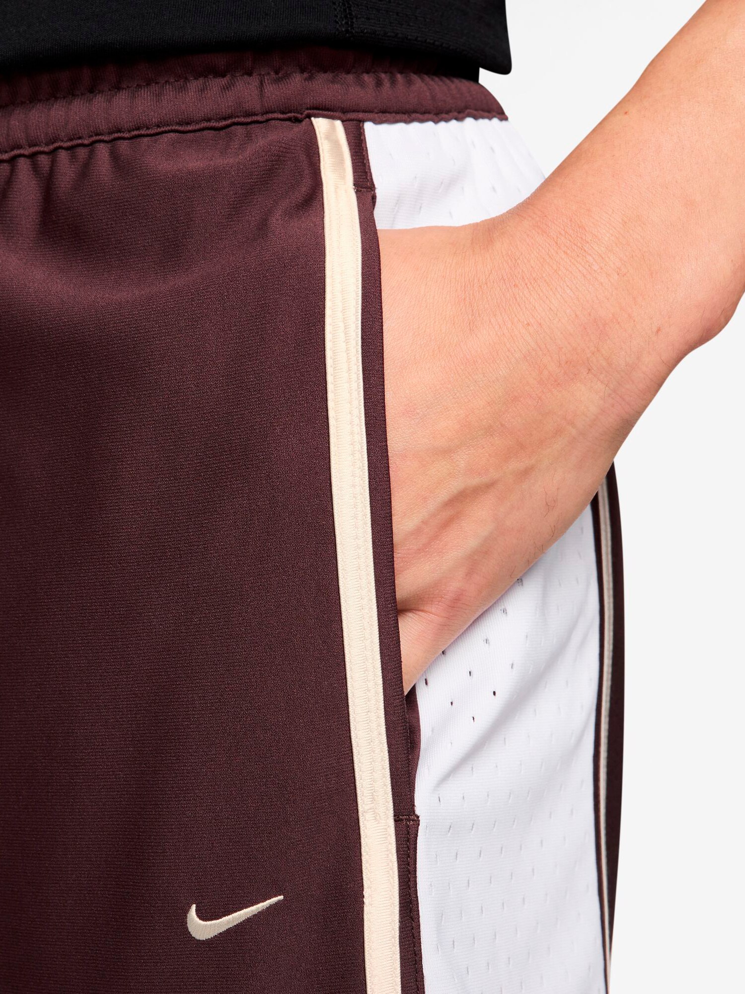 NIKE, M STANDARD ISSUE SHORTS