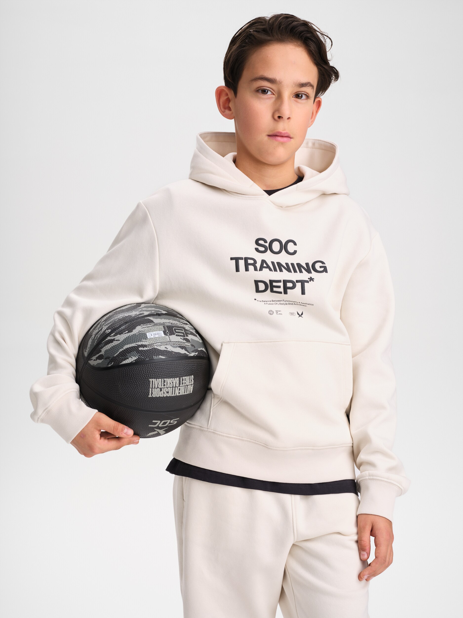 
SOC, 
J VARSITY SWEAT HOOD, 
Detail 1
