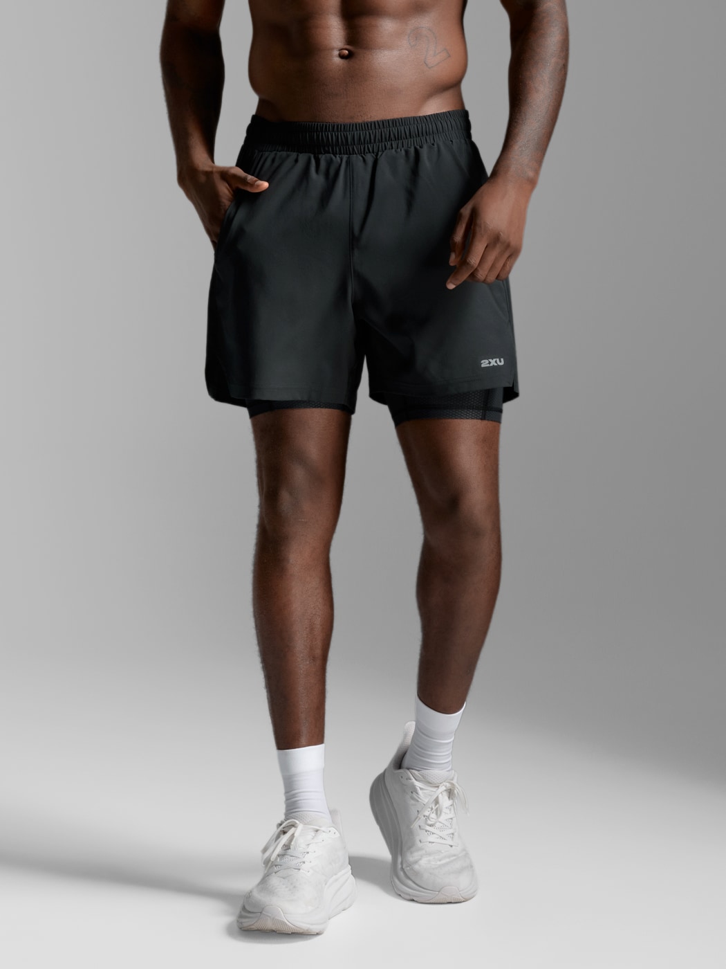 
2XU, 
AERO MESH 2-IN-1 5 INCH SHORTS, 
Detail 1
