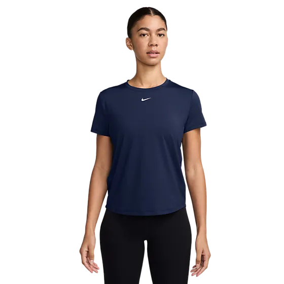 403147106101 NIKE Nike One Classic Women'S Dri-Fit Sh 403147106101 NIKE Nike One Classic Women'S Dri-Fit Sh Model01 Detail