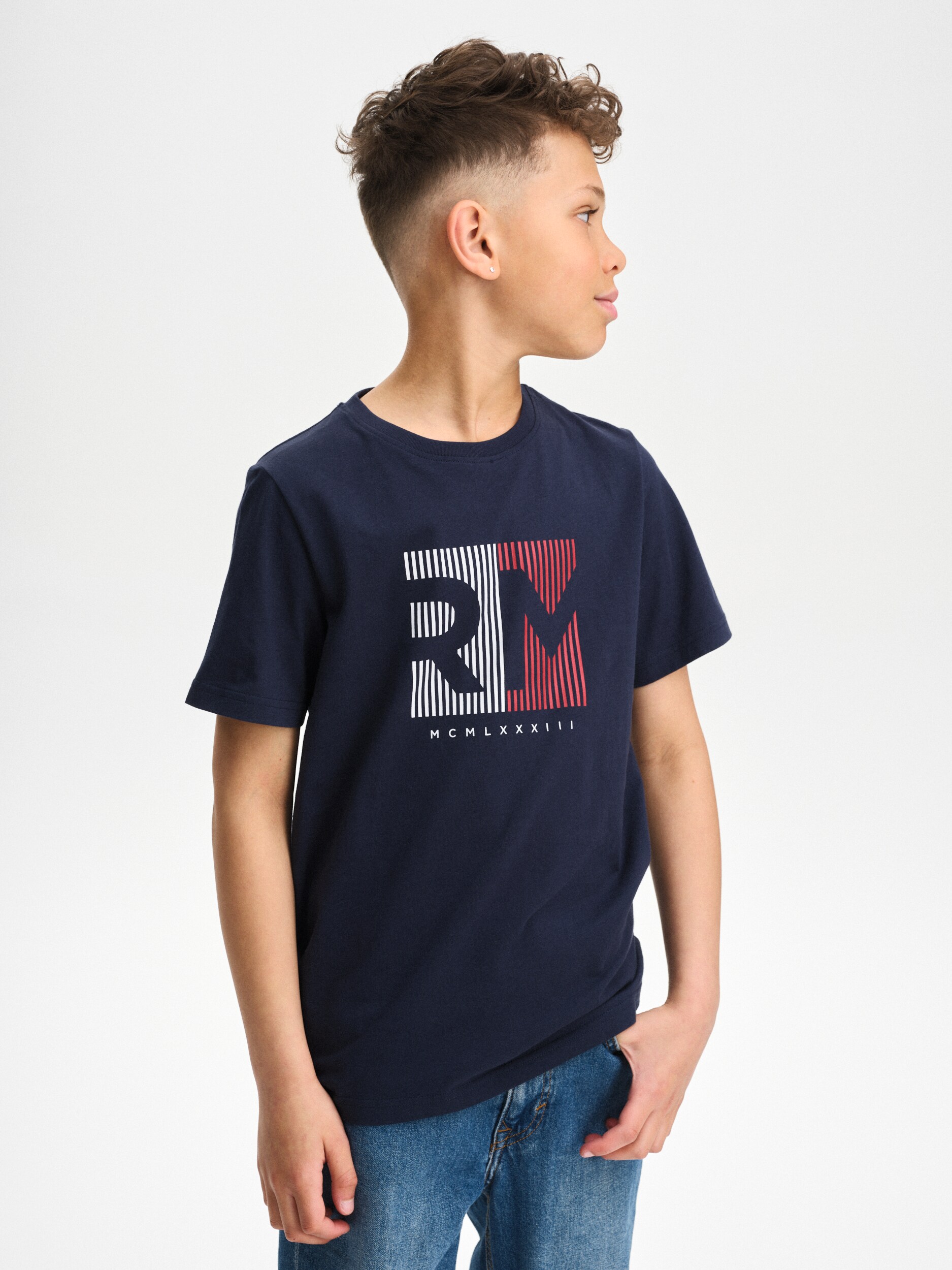 
RACE MARINE, 
J GRAPHIC TEE, 
Detail 1
