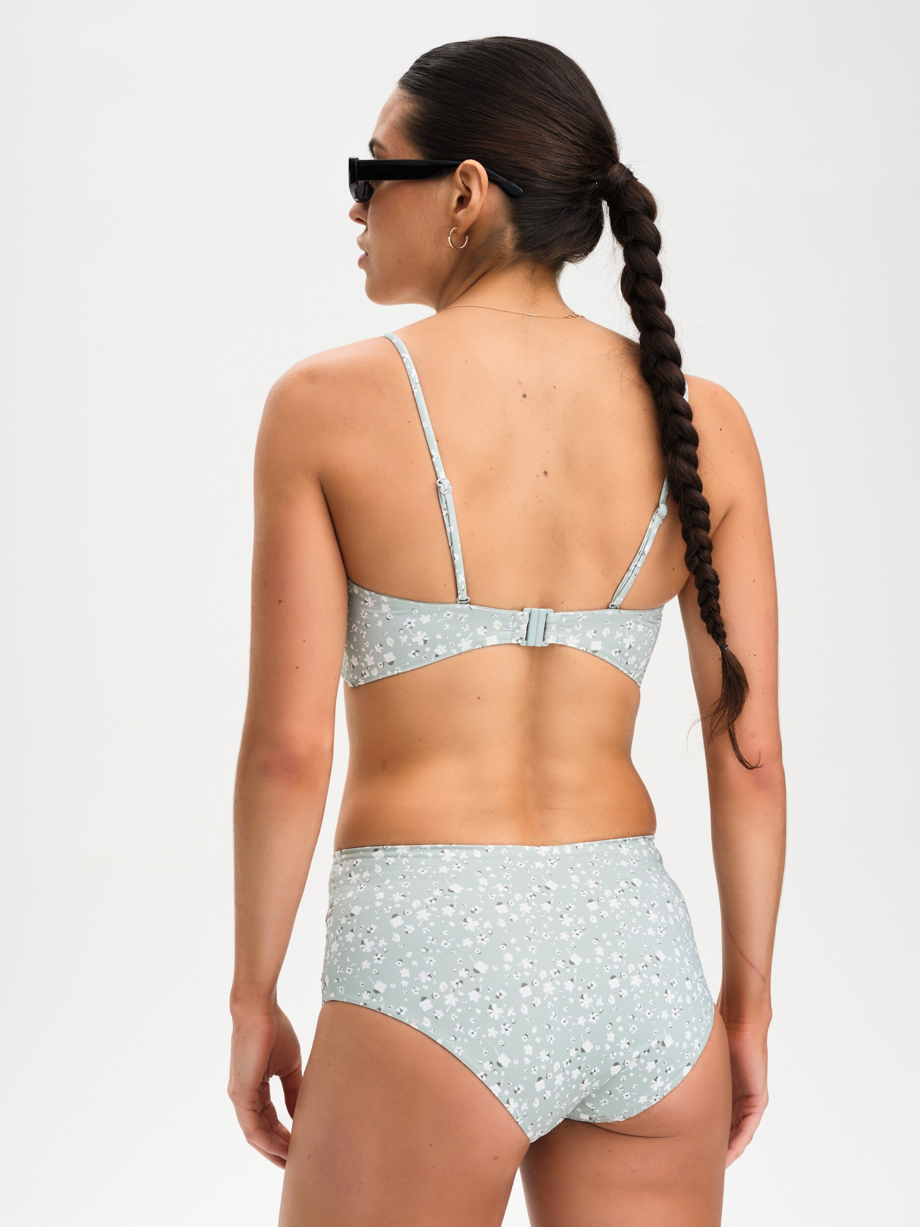 SOC, W Beach High Brief