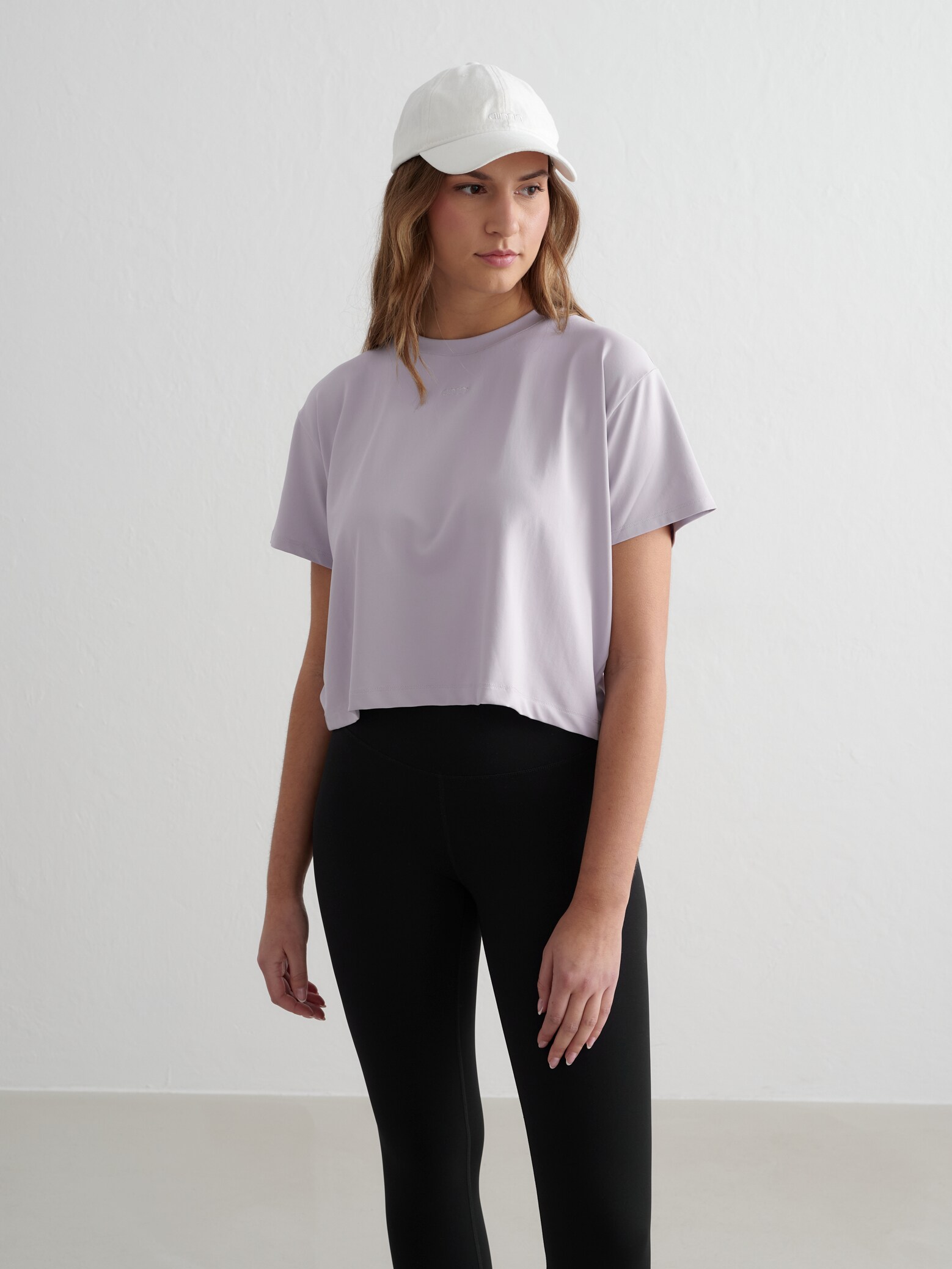 
AIM&acute;N, 
Essence Relaxed T-shirt, 
Detail 1
