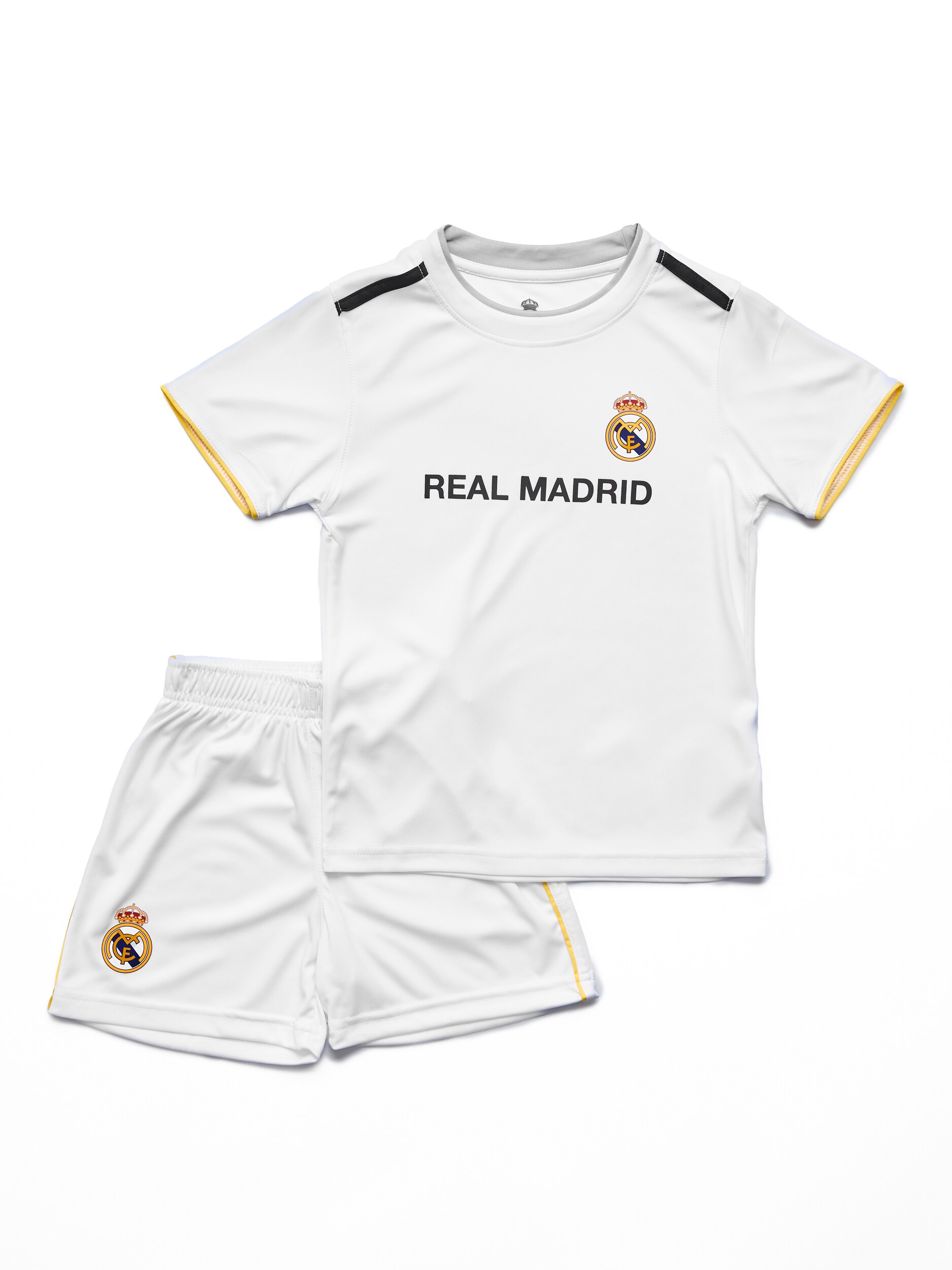 
SCANTRADE, 
REAL MADRID POLY KIT 25/26 FAN, 
Detail 1
