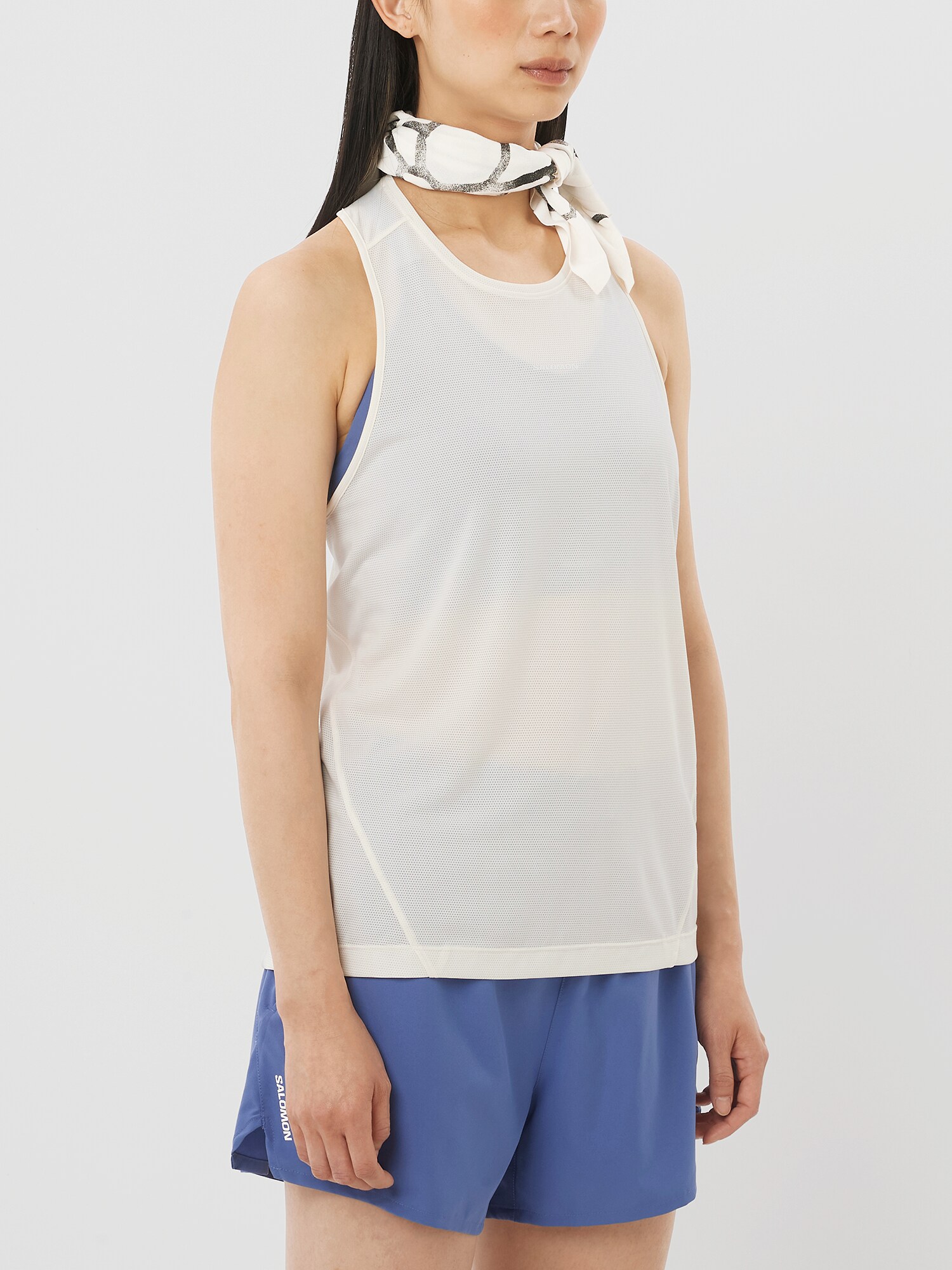 
SALOMON, 
Shkout Core Tank W, 
Detail 1
