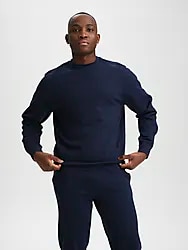 M CORE CREW - NAVY Model01 Small1x1
