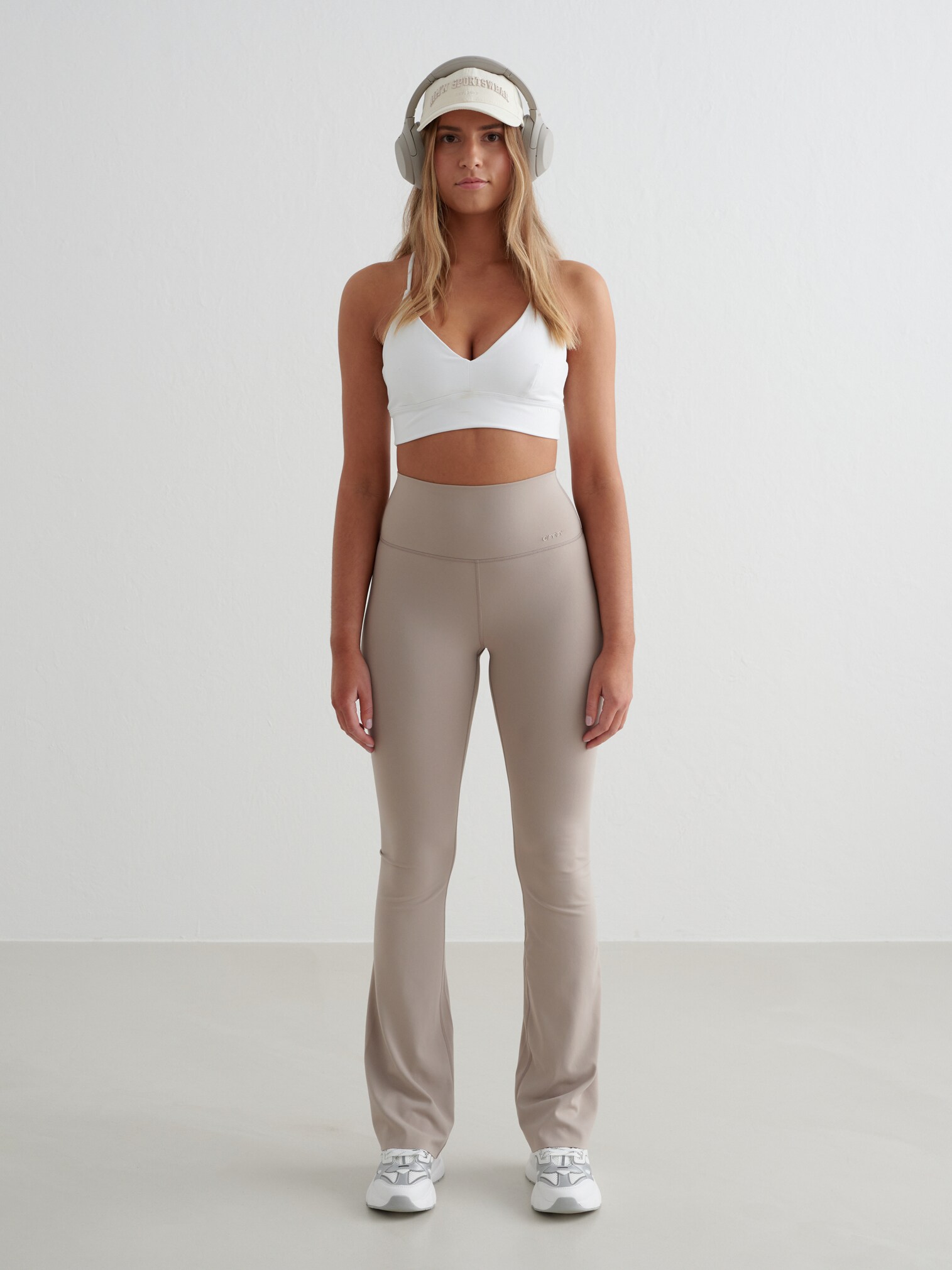 
AIM&acute;N, 
W Sense Flare Tights, 
Detail 1
