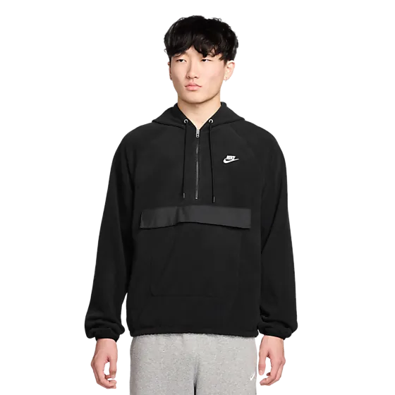 408664101102 NIKE  M Club Winter Top 408664101102 NIKE M Club Winter Top  Model01 Detail