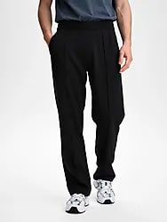 M SOFT STRAIGHT PANT - BLACK Model01 Small1x1