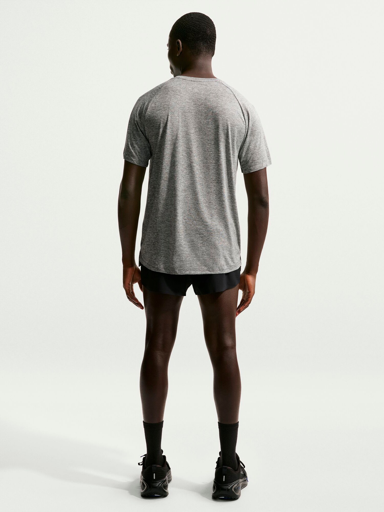 NIKE, M Nk Dfadv Stride Ss Top
