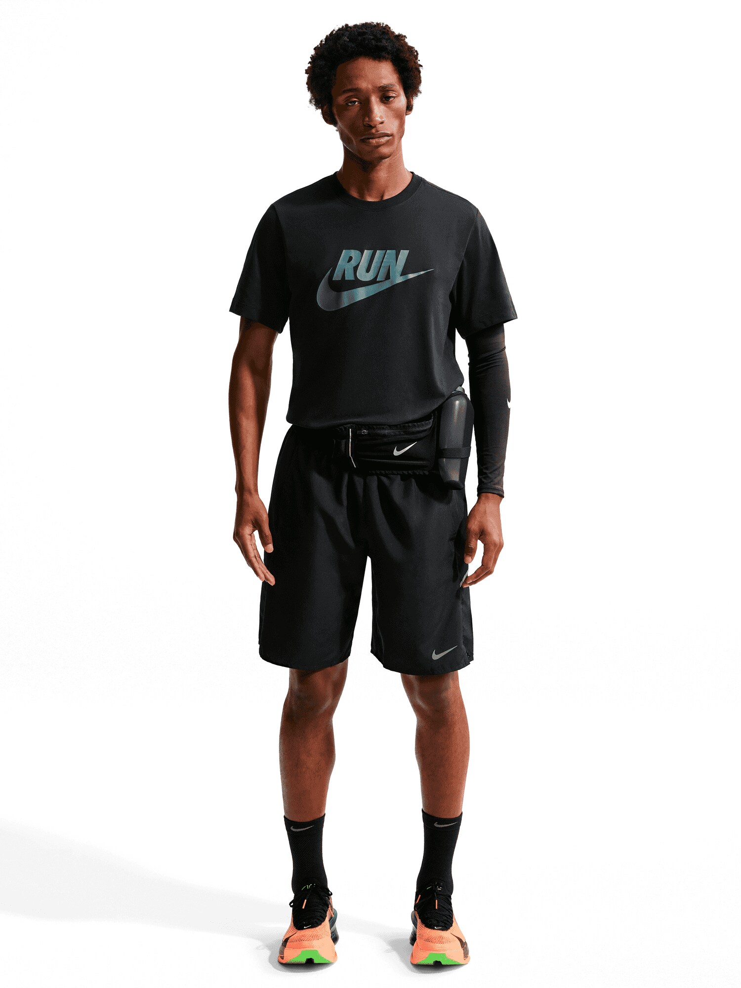 
NIKE, 
NIKE MEN'S DRI-FIT RUNNING T-SHIRT, 
Detail 1
