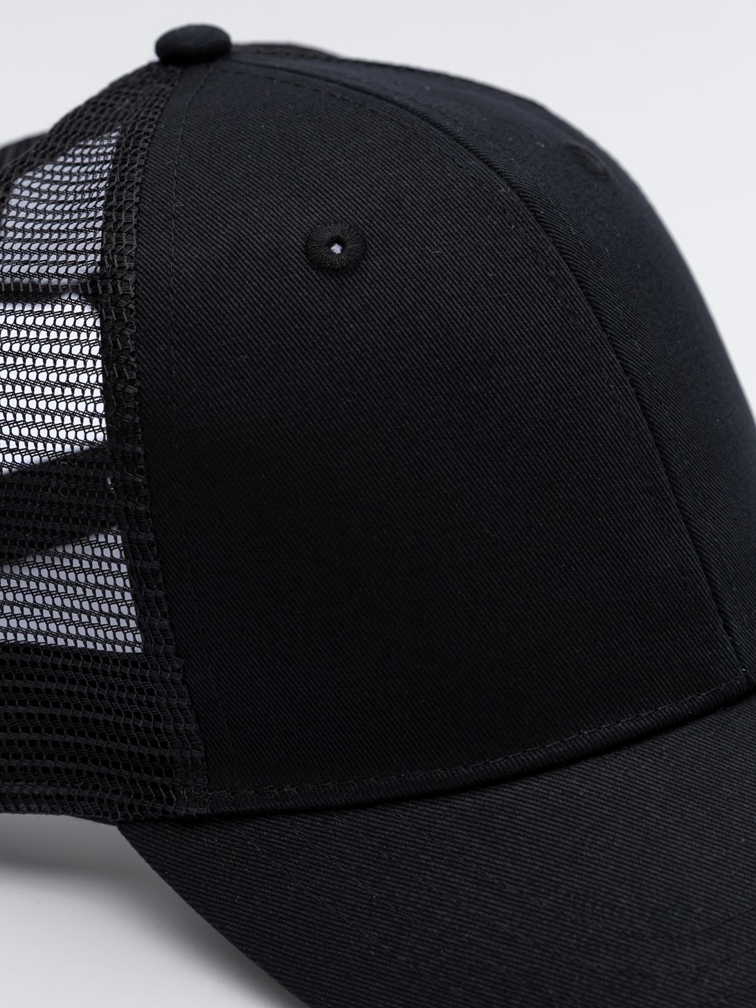 EVEREST, Base Trucker Cap