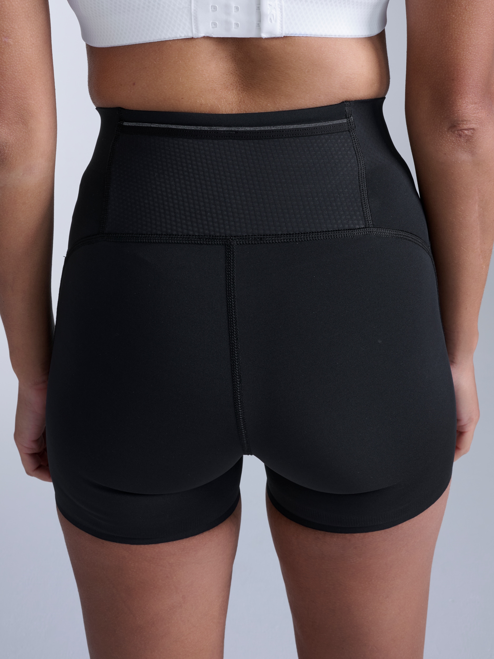 2XU, AERO MESH HI-RISE COMPRESSION 4 INCH SHORTS