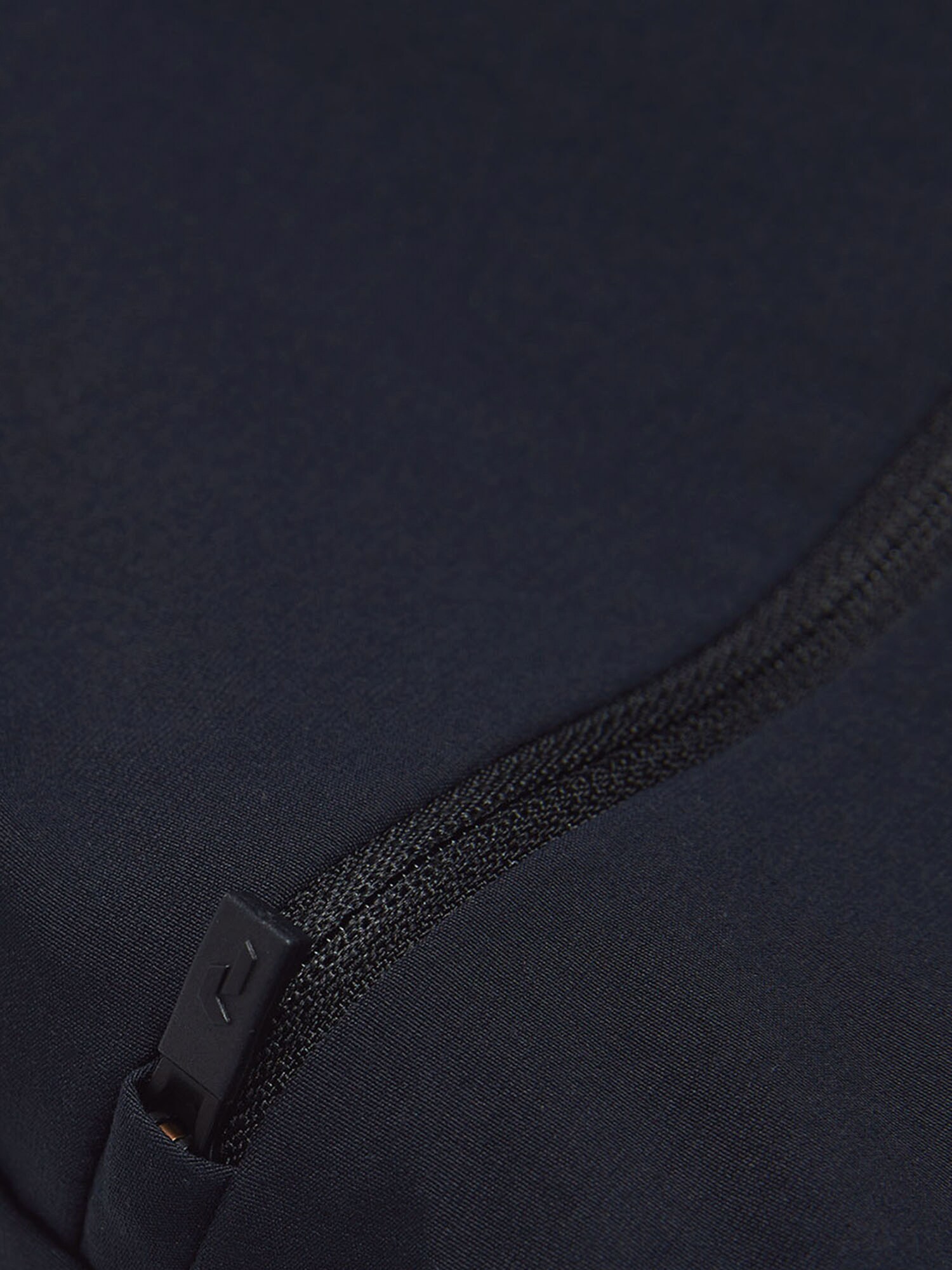 PEAK PERFORMANCE, W Iconiq Shorts