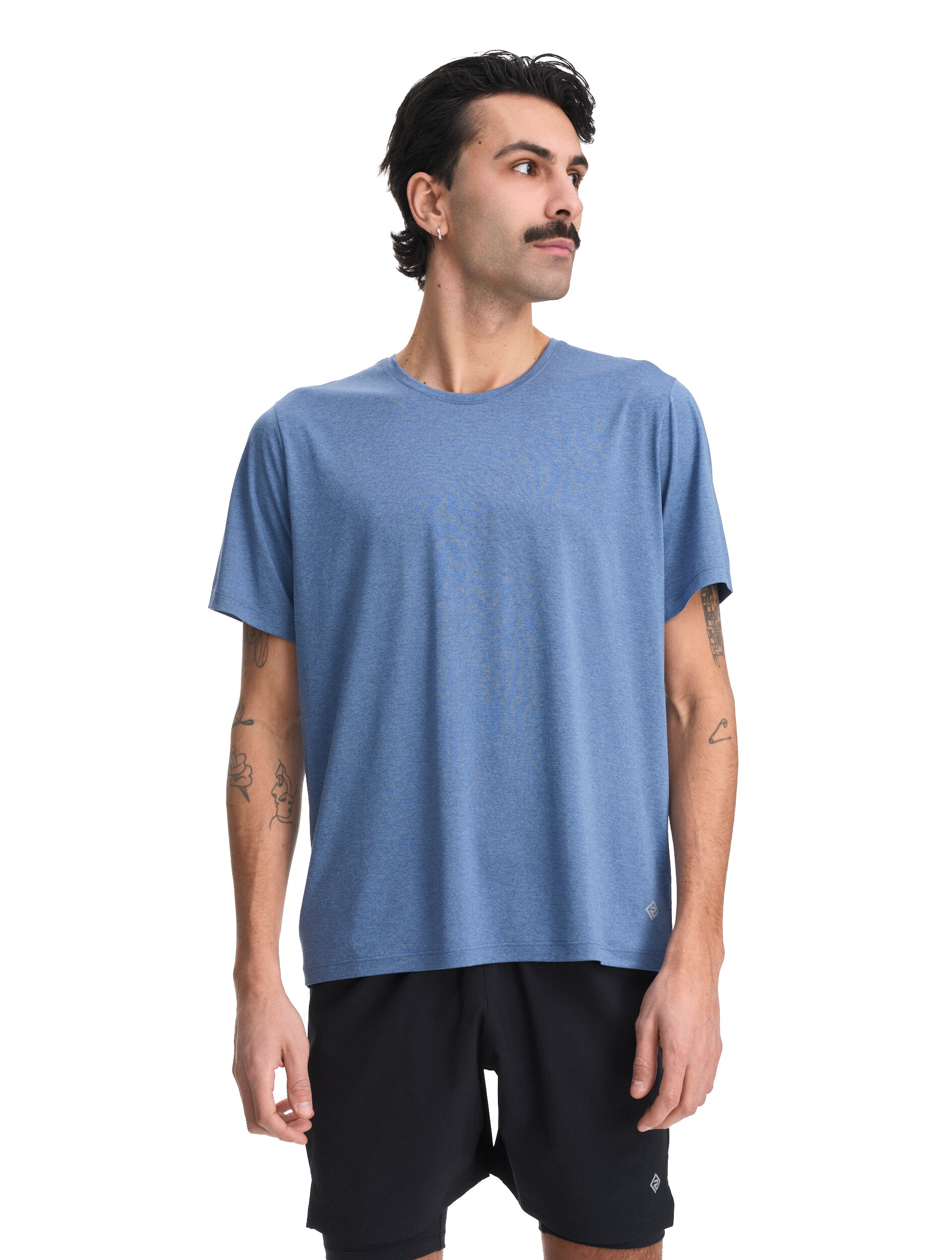 
RONHILL, 
Run Tee M, 
Detail 1
