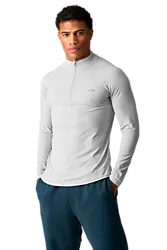 M Essential Seamless ¼ Zip Long Sleeve - Light Grey Model01 Small1x1