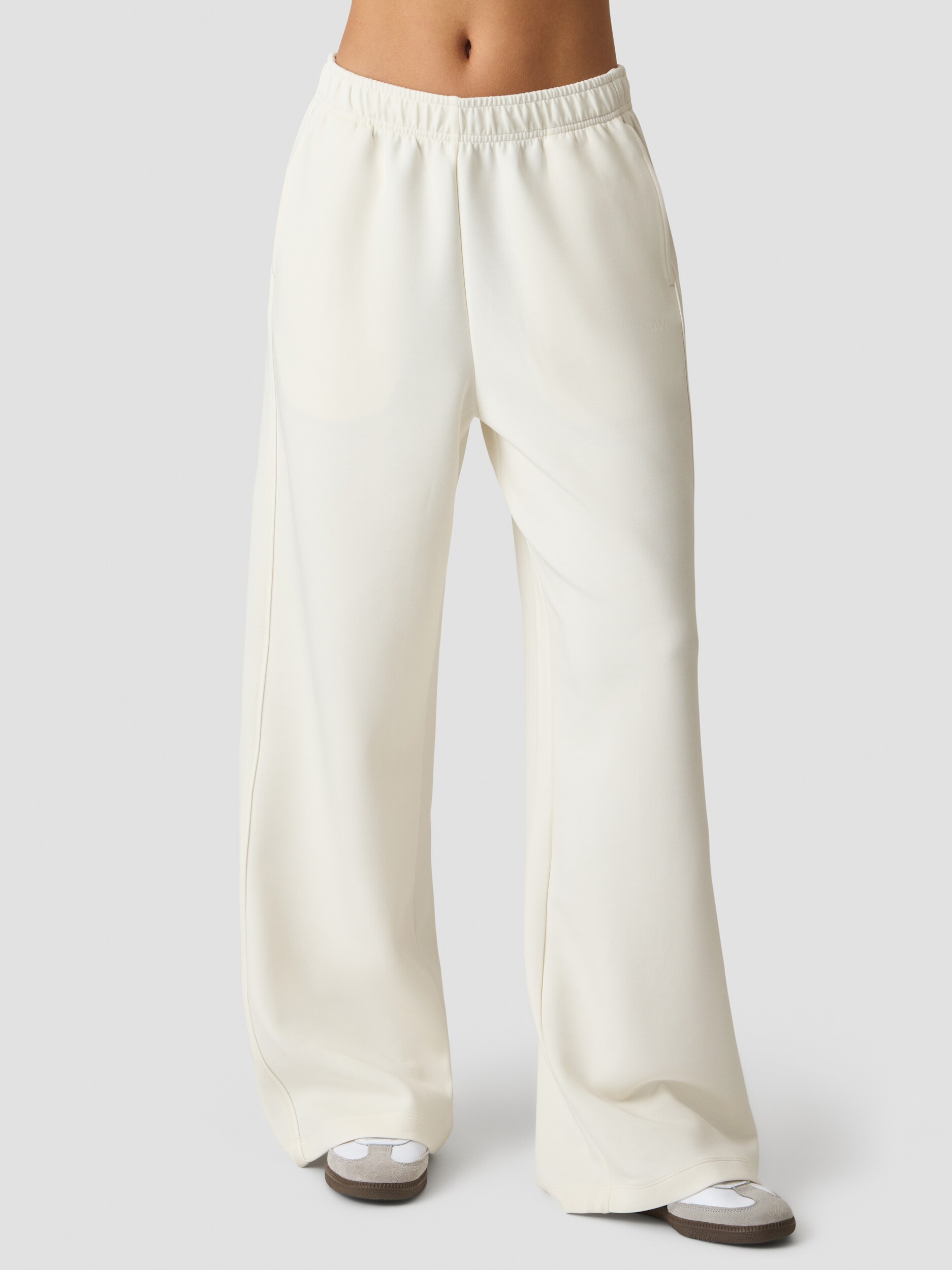 
ICANIWILL, 
W CONTRAST STRAIGHT LEG PANTS, 
Detail 1
