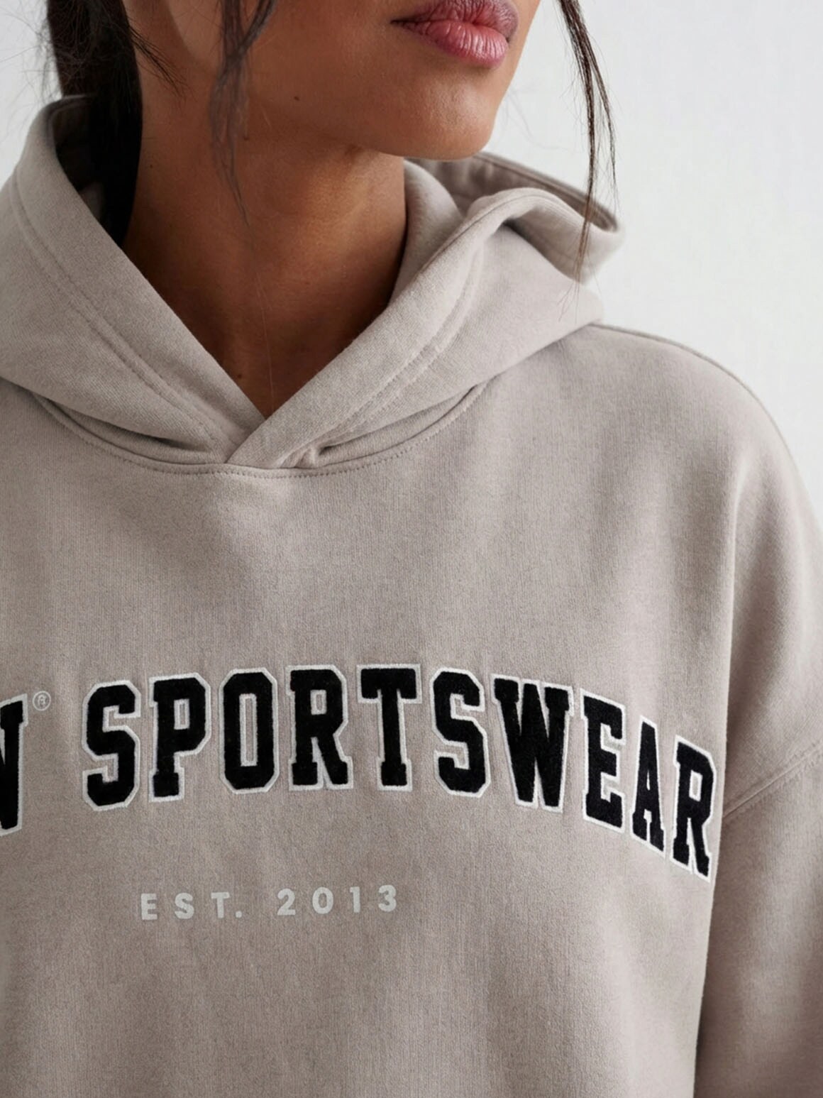 AIM&acute;N, W Varsity Sweat Hood