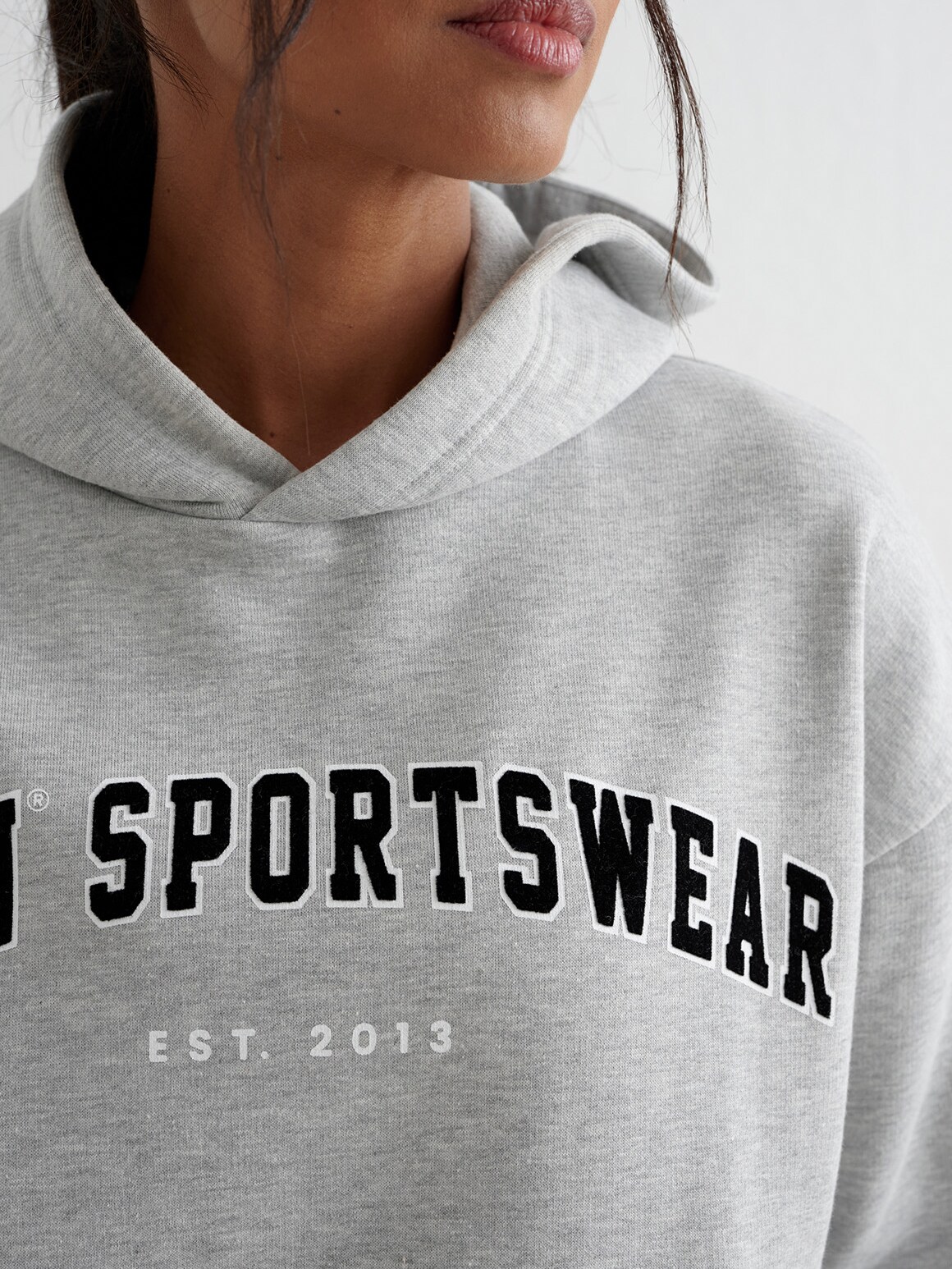 AIM&acute;N, W Varsity Sweat Hood