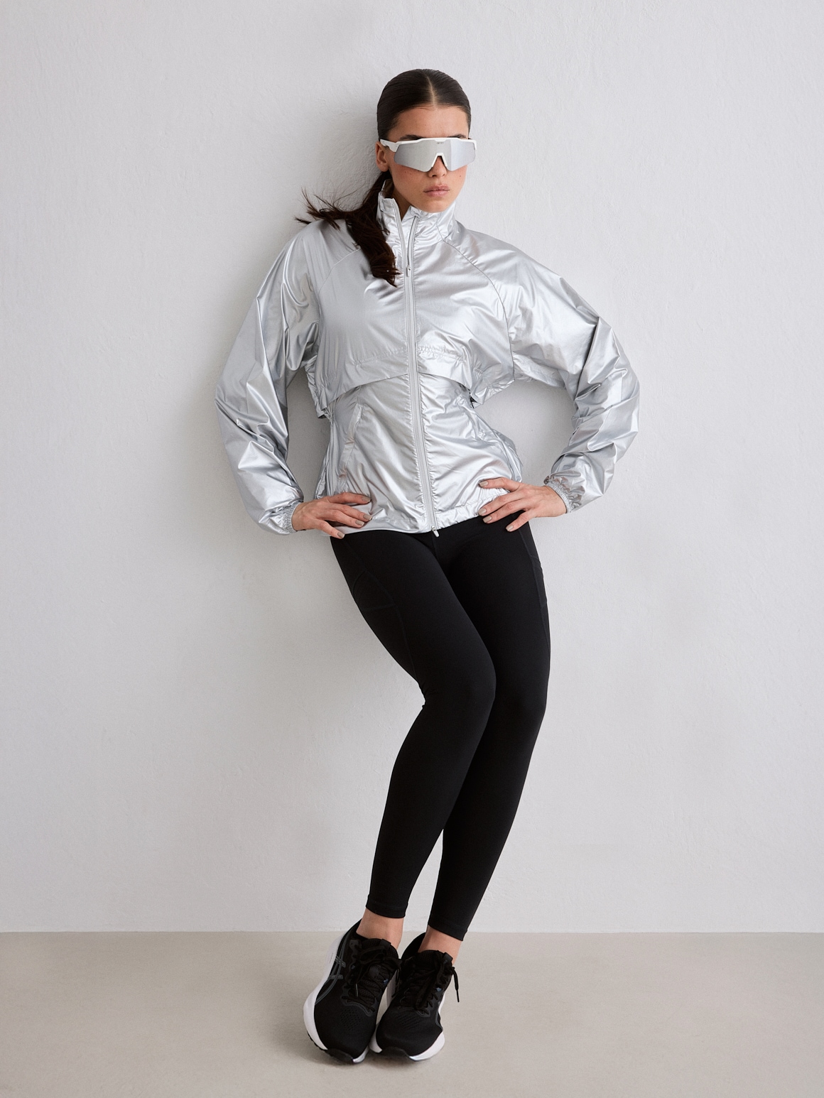 AIM&acute;N, W METALLIC RUNNING JACKET