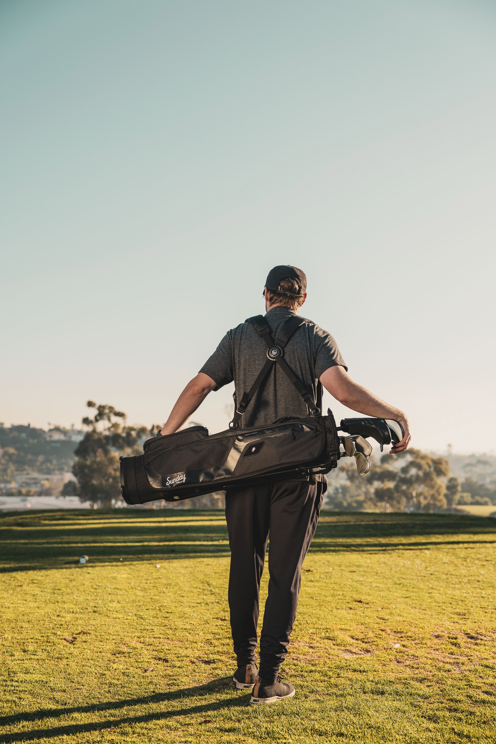 
SUNDAY GOLF, 
El Camino, 
Detail 1
