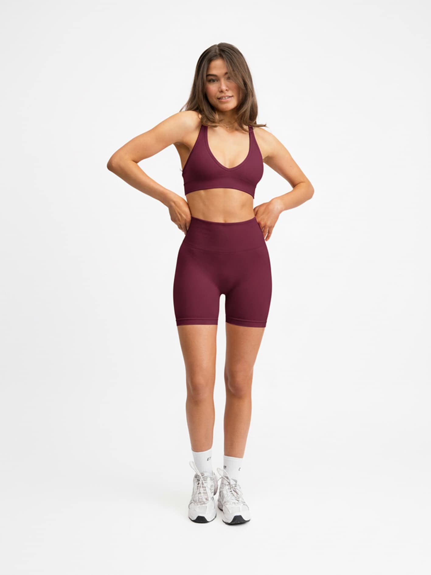 DROP OF MINDFULNESS, SIGNATURE SEAMLESS V SHAPE BRA