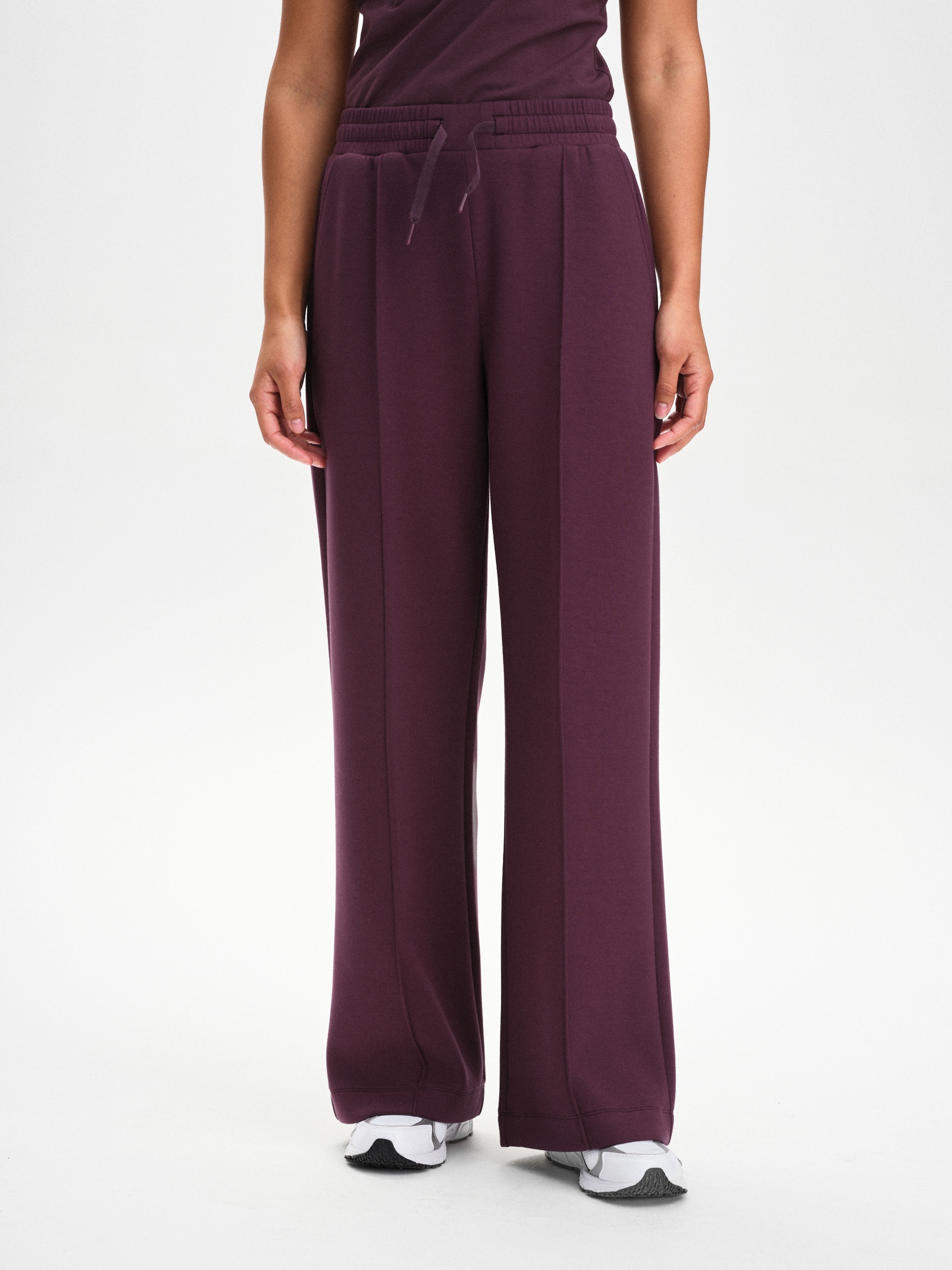 
SOC, 
W SOFT SCUBA PANT, 
Detail 1
