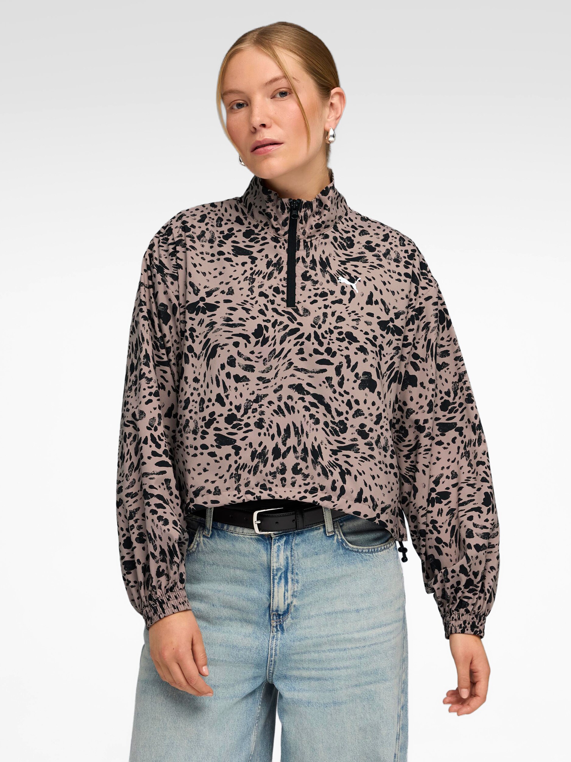 
PUMA, 
ESS GRAPHIC HALF ZIP W, 
Detail 1
