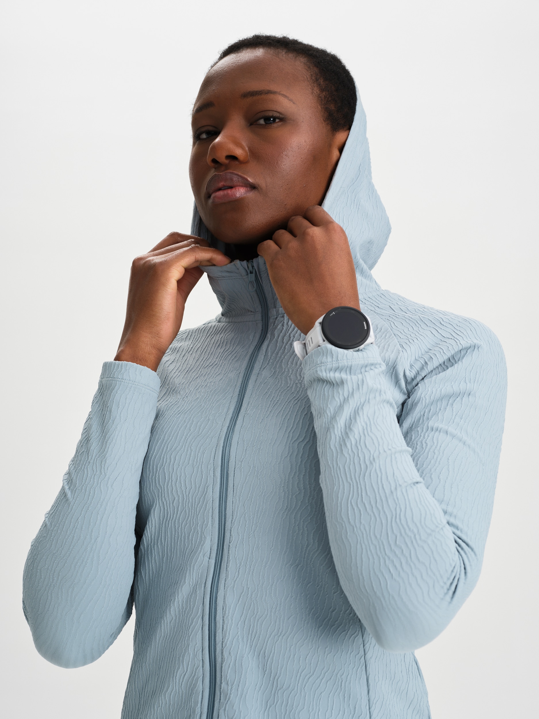 SOC, W RUN PACE HOOD