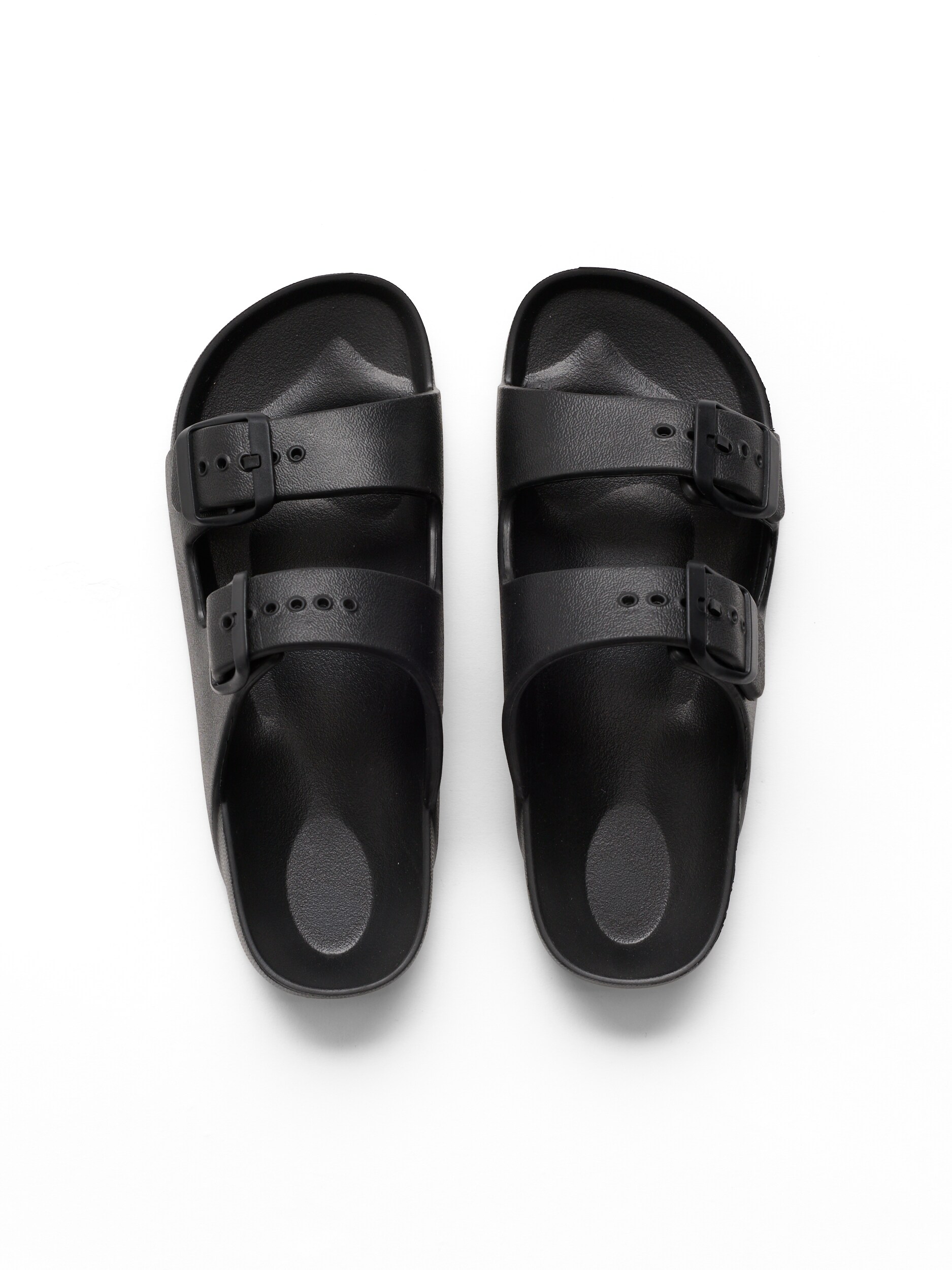 
TAKEOFF, 
RANJO SANDAL JR, 
Detail 1

