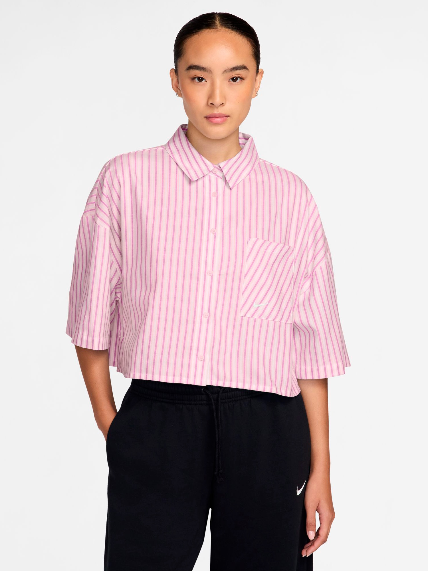 
NIKE, 
W CHILL POPLIN STRIPE SS, 
Detail 1
