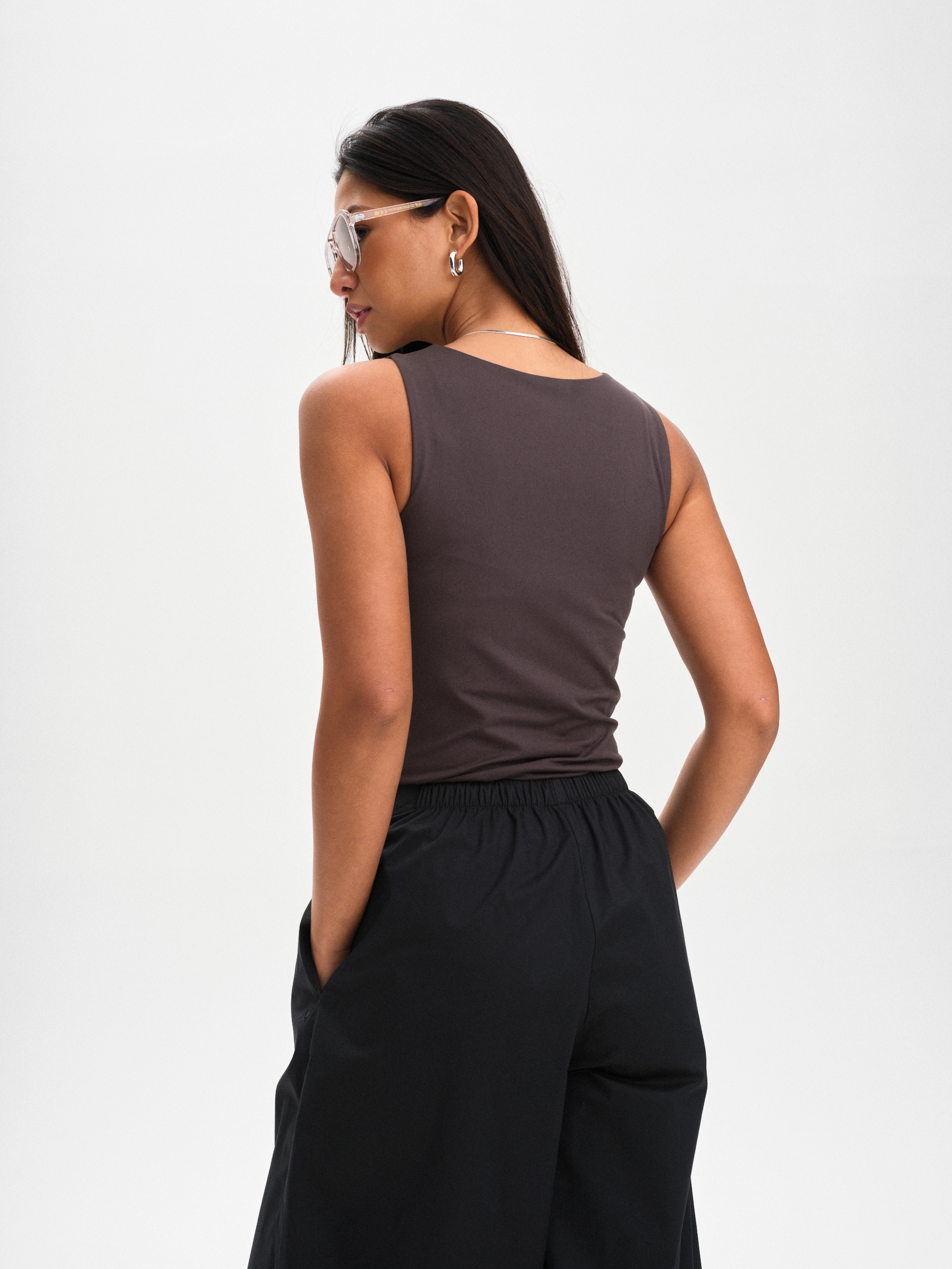 SOC, W Soft Square Singlet