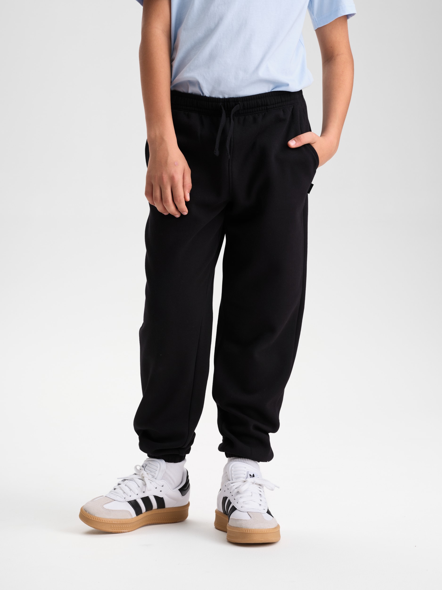 
SOC, 
J VARSITY PANT, 
Detail 1
