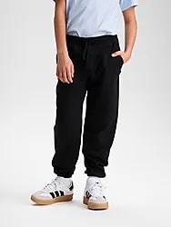J VARSITY PANT - BLACK Model01 Small1x1