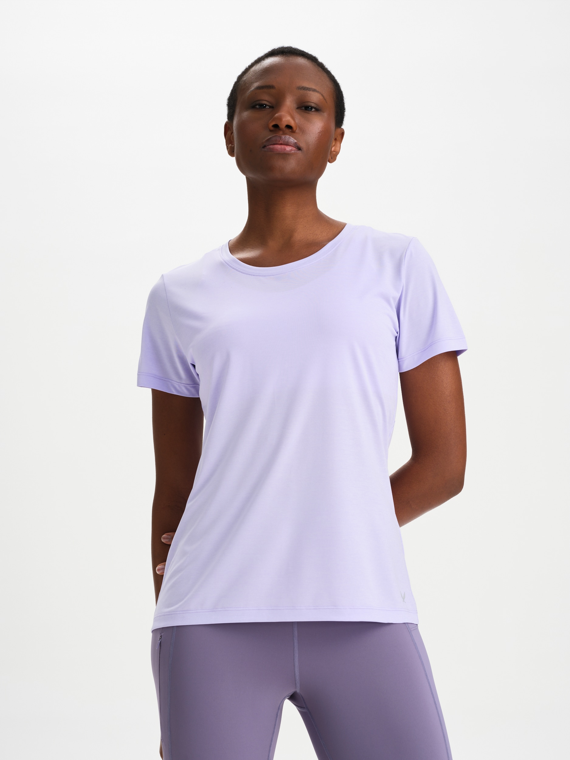 
SOC, 
W Run Tee, 
Detail 1
