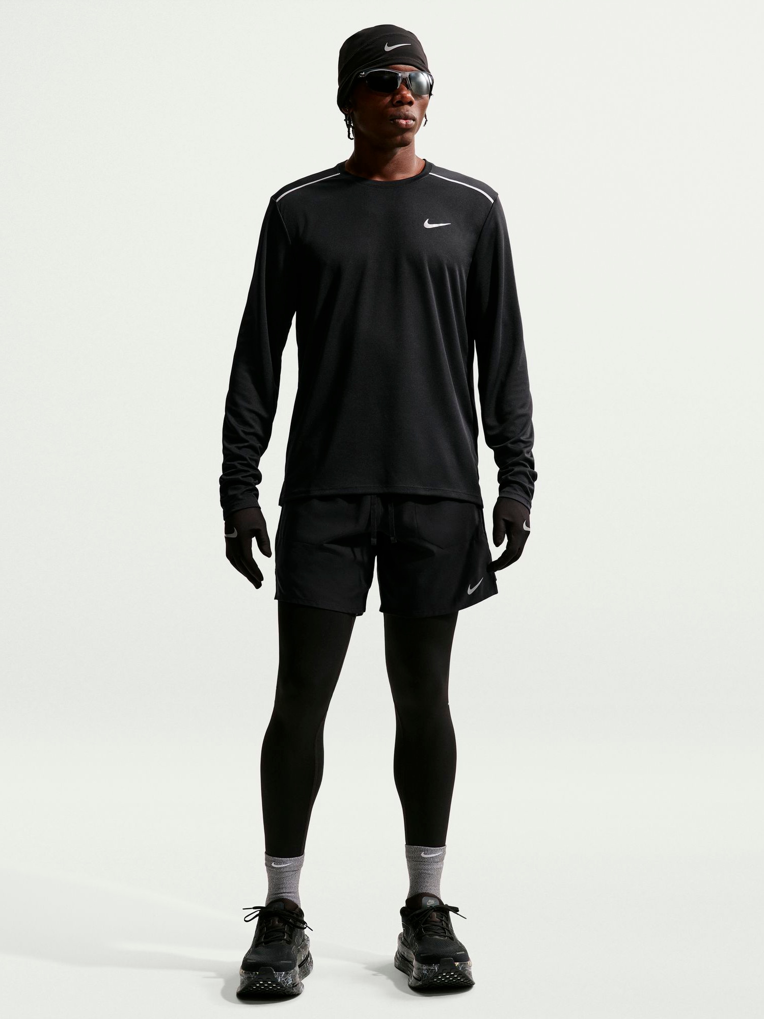 
NIKE, 
M NIKE MILER DRI FIT LONG SLEEVE RUNNING TOP, 
Detail 1
