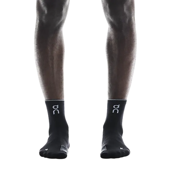 401080101101 ON Performance Run Sock Mid 401080101101 ON Performance Run Sock Mid Model01 Detail