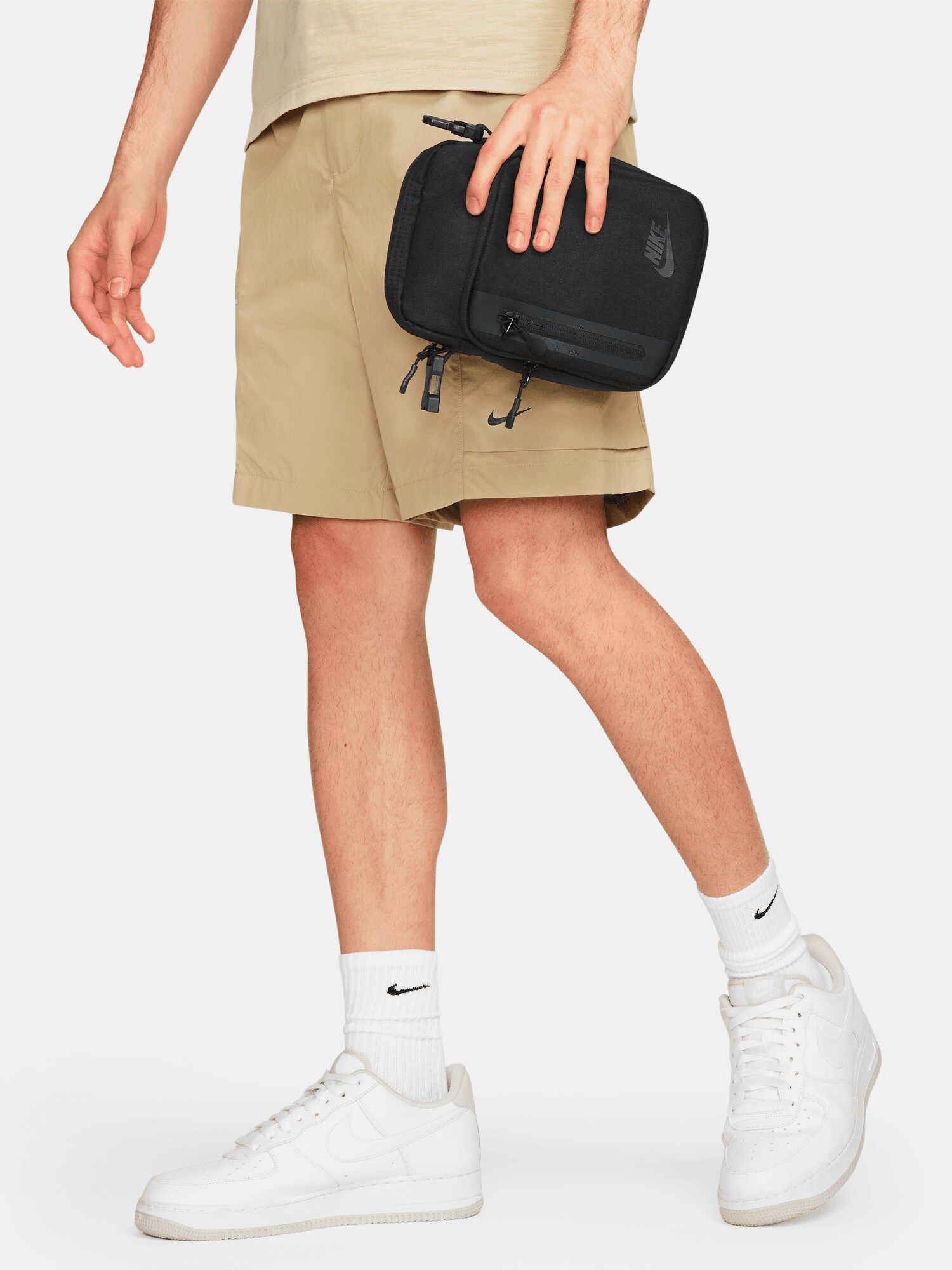 
NIKE, 
NIKE ELEMENTAL PREMIUM CROSSBODY BAG, 
Detail 1
