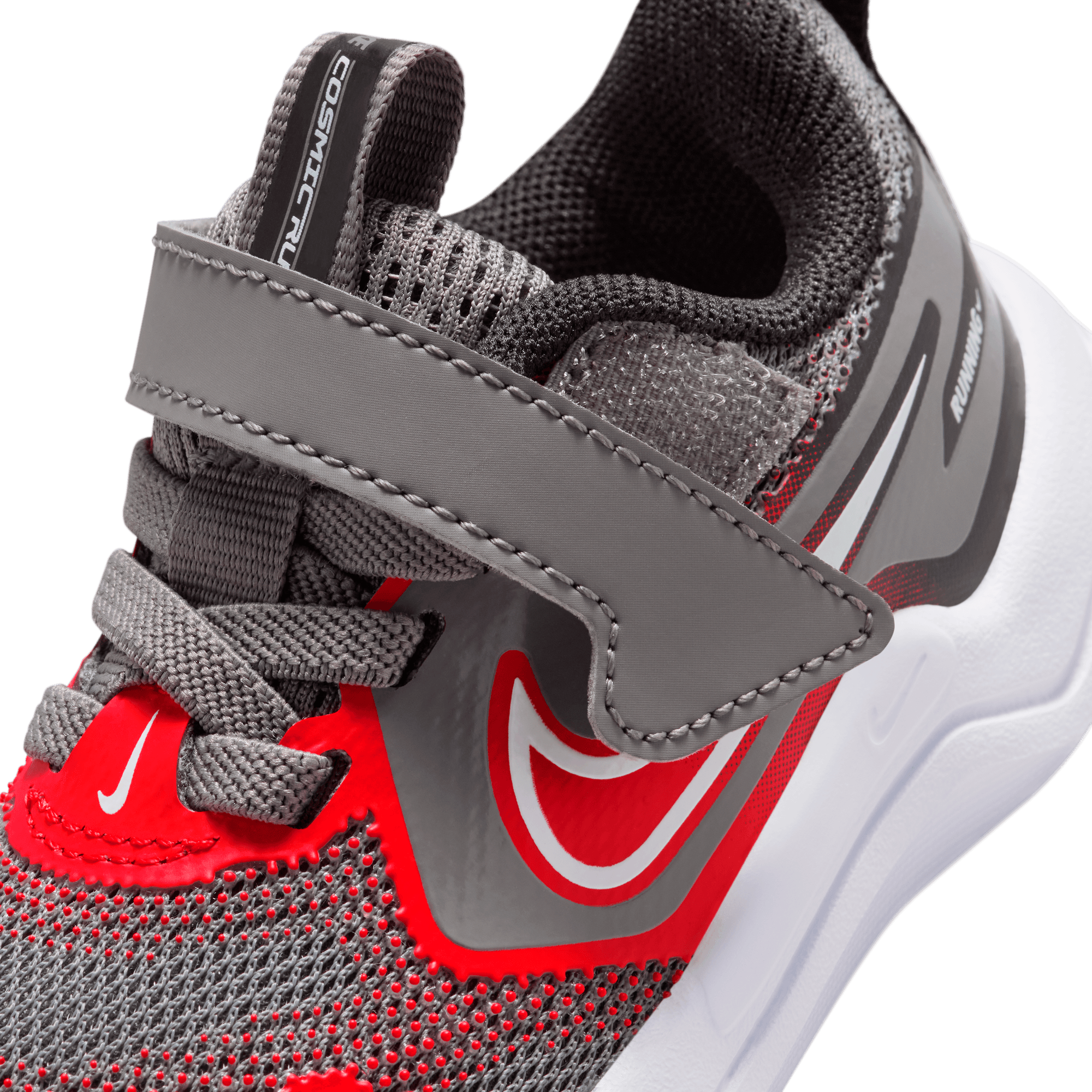 NIKE, K Cosmic Runner