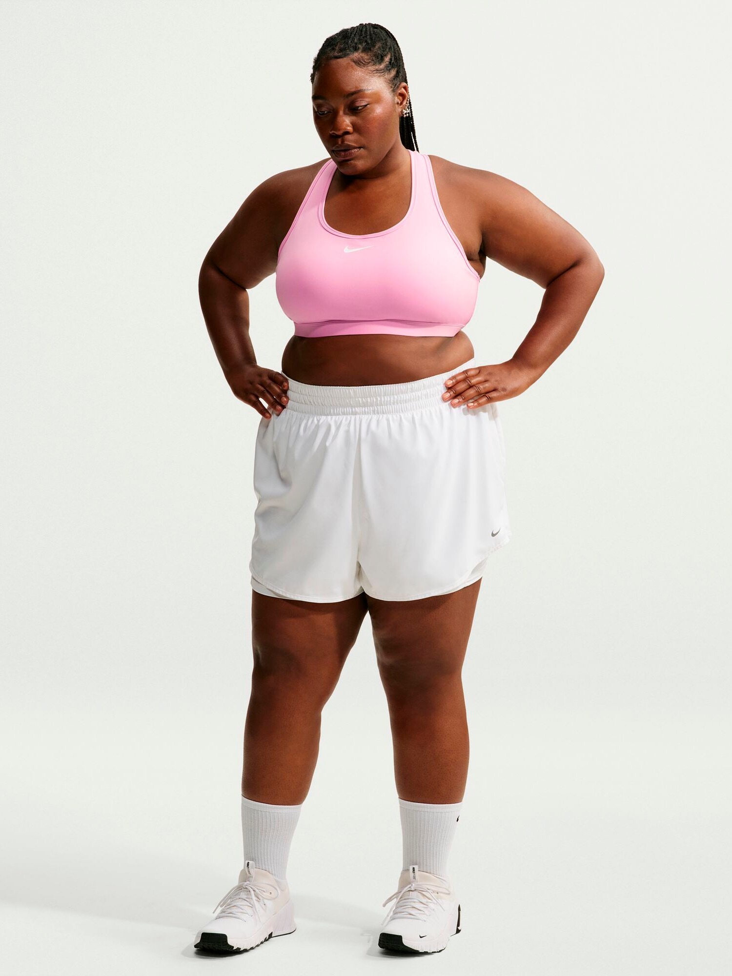 NIKE, NIKE SWOOSH MEDIUM SUPPORT WOMEN'S