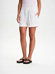 W SEA SIDE LINEN SHORTS - WHITE Model01 Small1x1