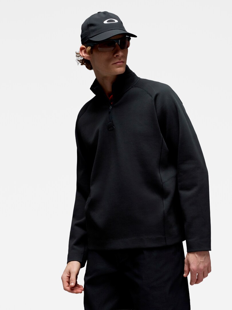 
OAKLEY, 
OAKLEY PLATFORM QTR ZIP, 
Detail 1
