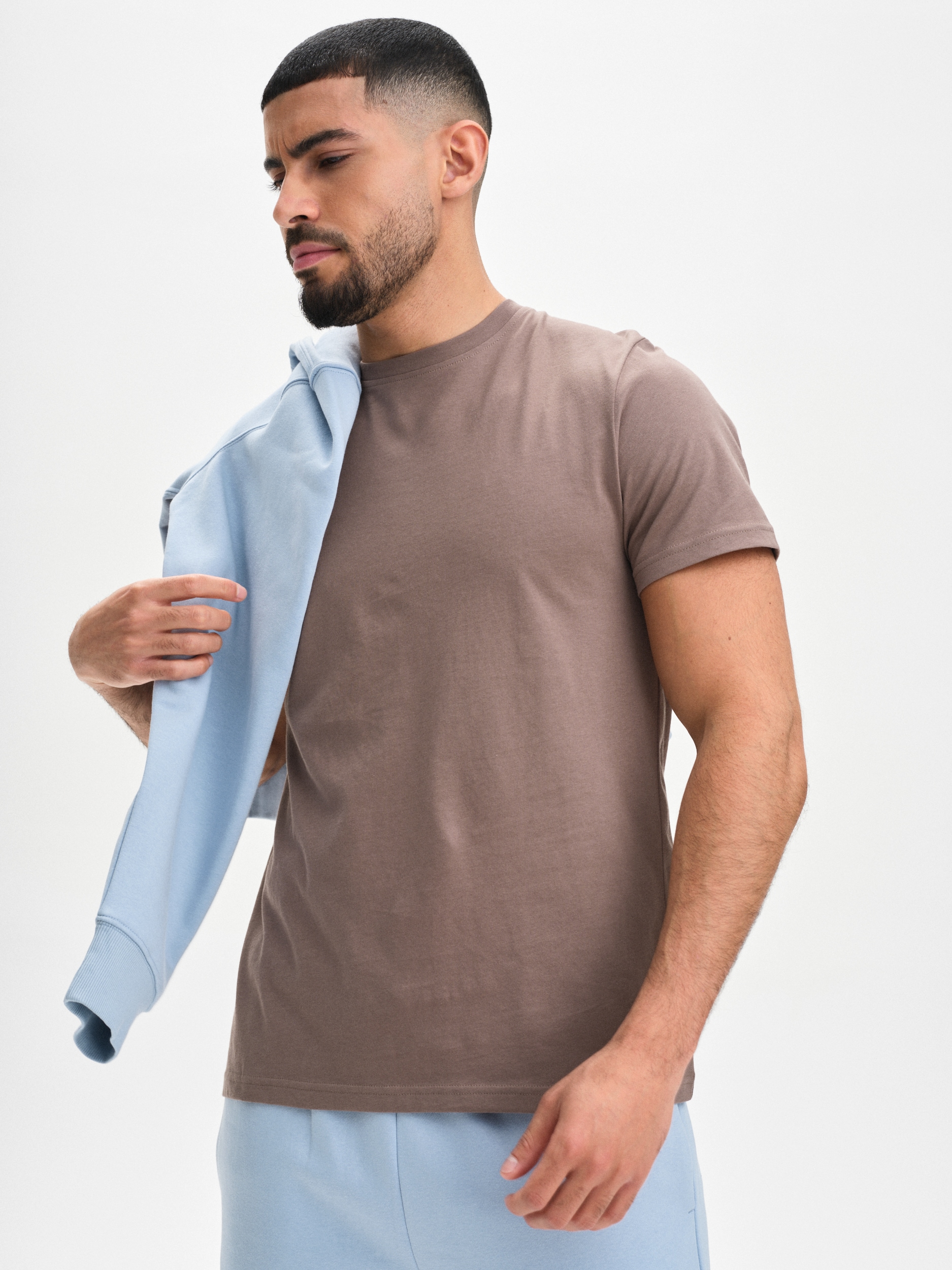 
SOC, 
M REGULAR FIT TEE, 
Detail 1
