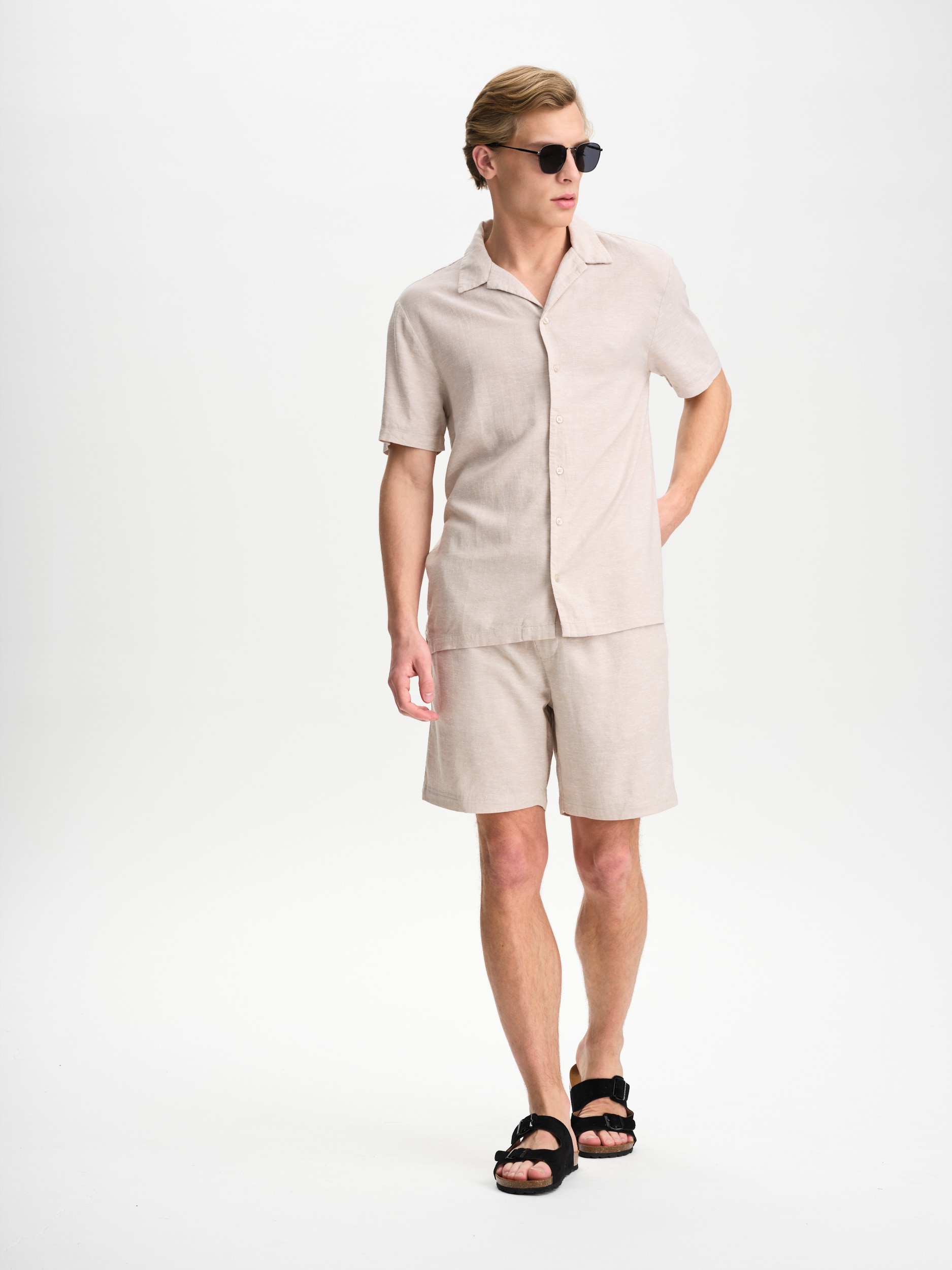 RACE MARINE, M COAST LINEN SHORTS