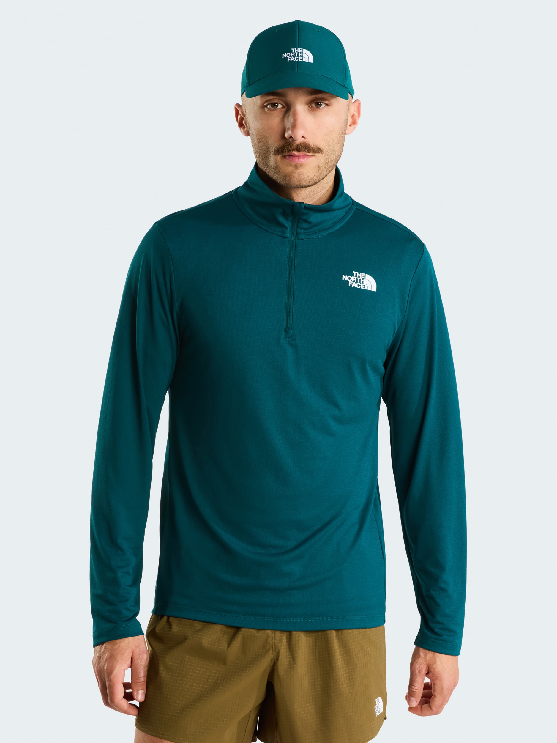 
THE NORTH FACE, 
M 24/7 1/4 ZIP TEE, 
Detail 1
