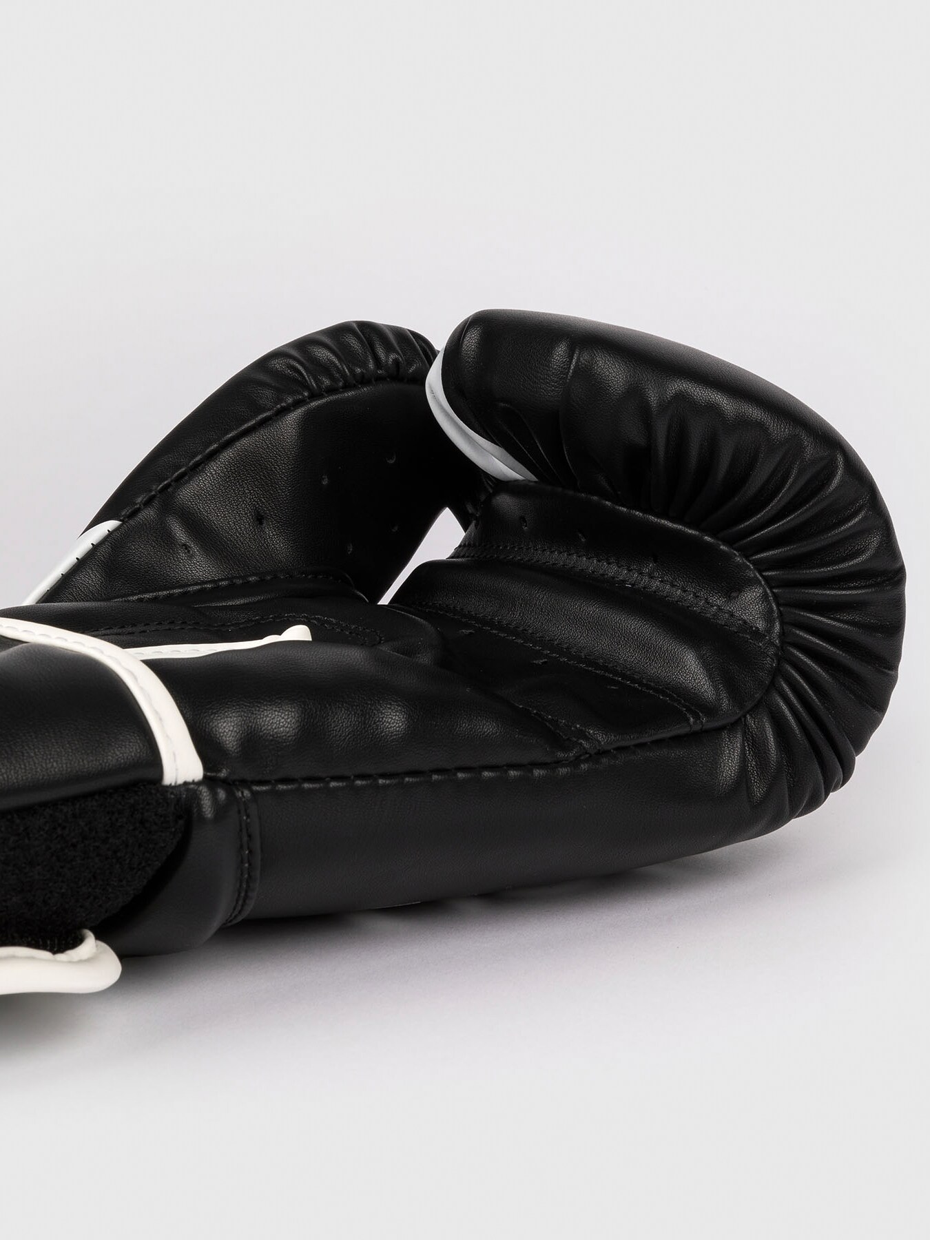 VENUM, CHALLENGER 2.5 BOXING GLOVE