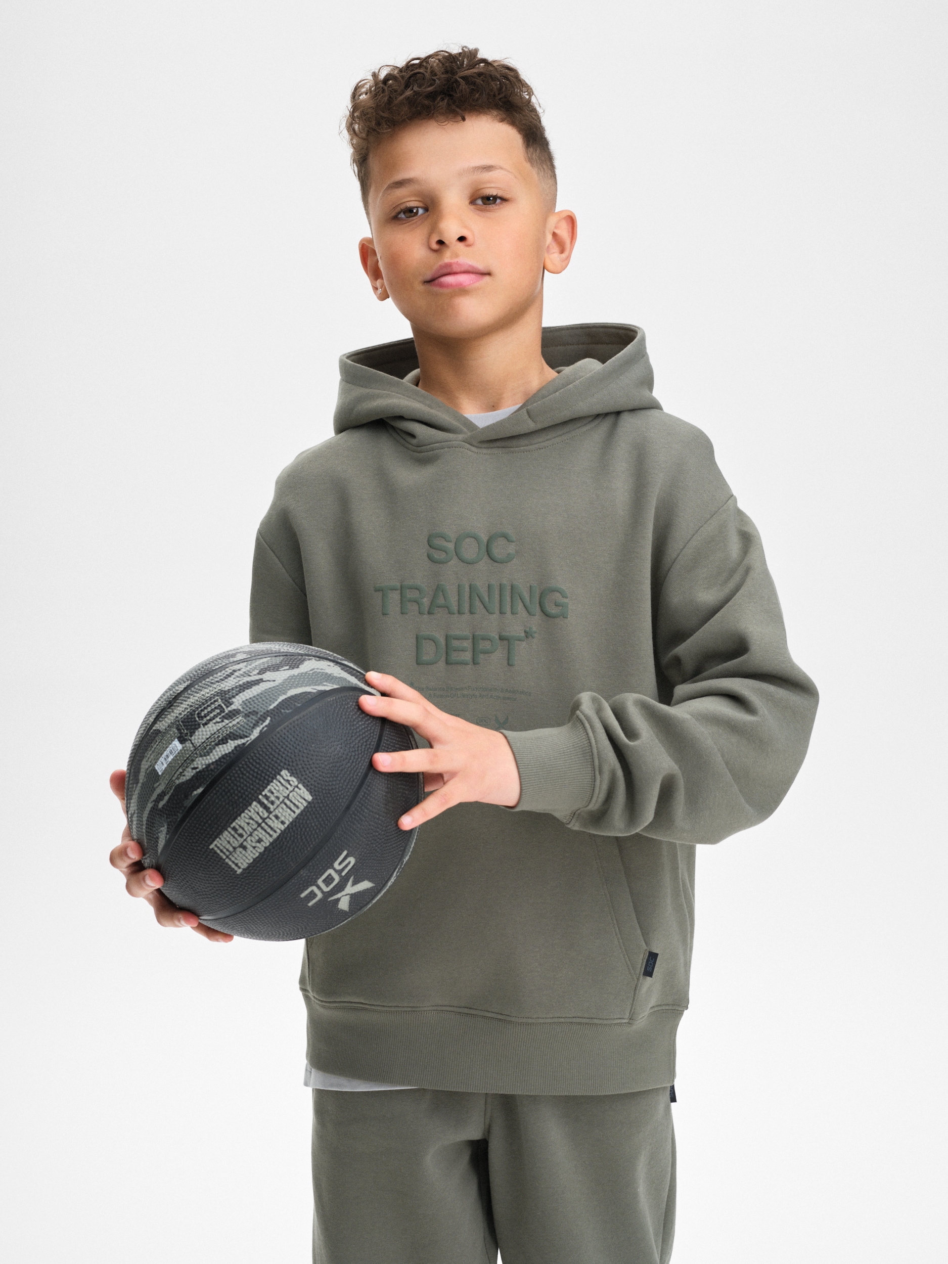 
SOC, 
J VARSITY SWEAT HOOD, 
Detail 1
