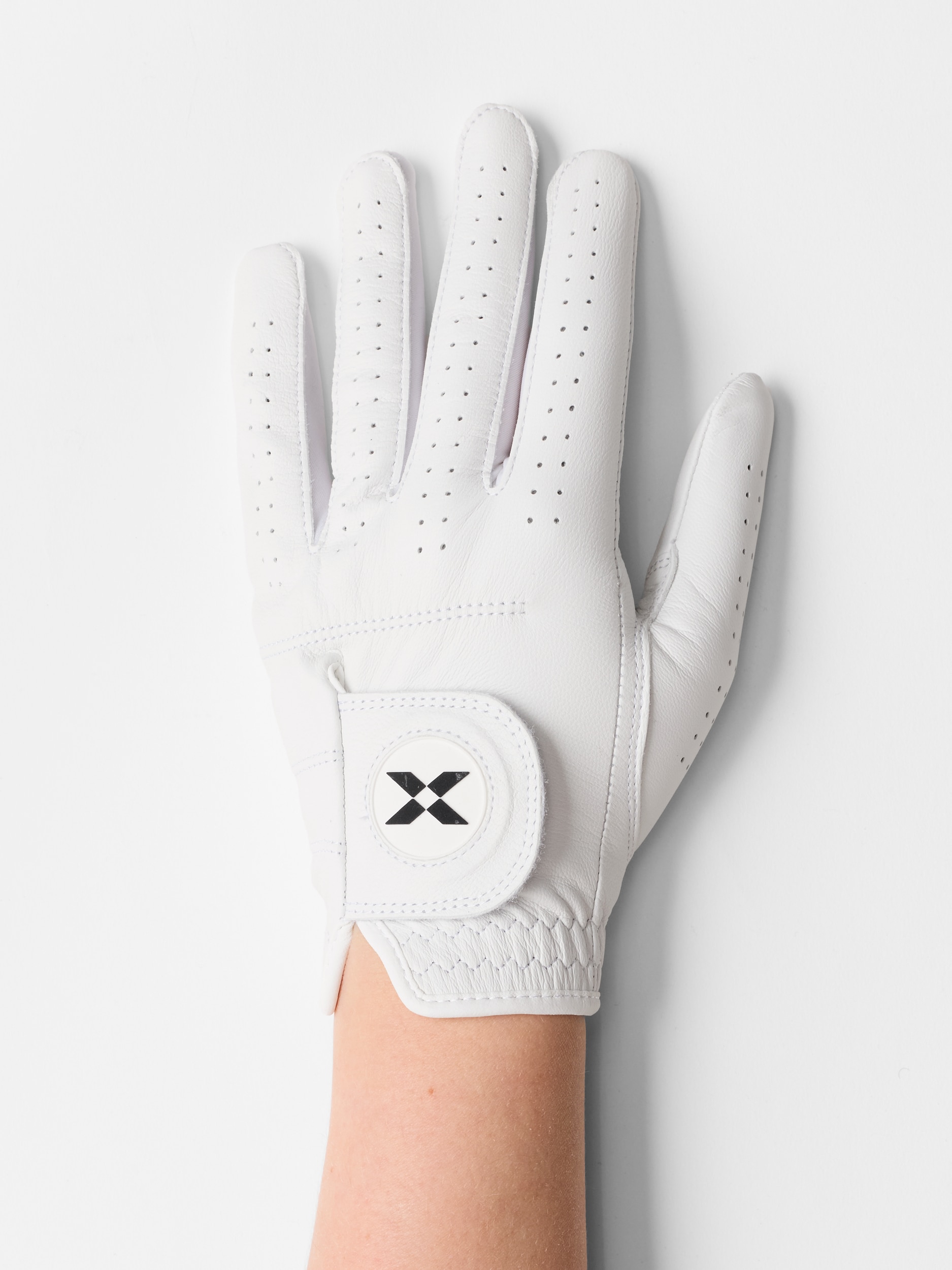 
CROSS SPORTSWEAR, 
LEATHER W LH, 
Detail 1
