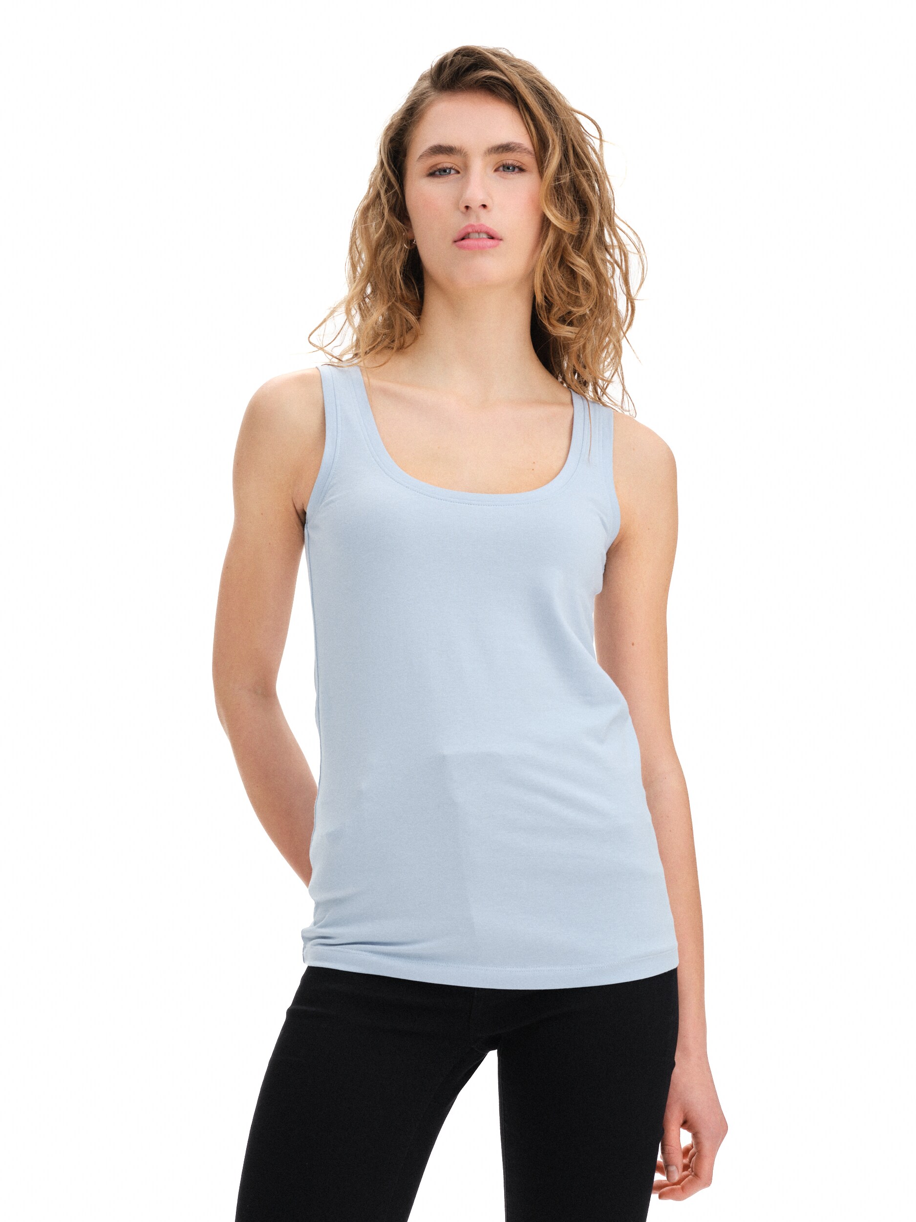 
TAKEOFF, 
So Basic Singlet W, 
Detail 1
