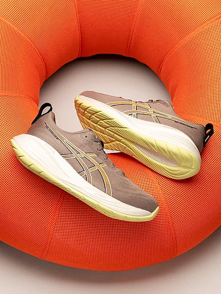 401247103104 ASICS M Gel-Cumulus 27 401247103104 ASICS M Gel-Cumulus 27 Model01 Detail